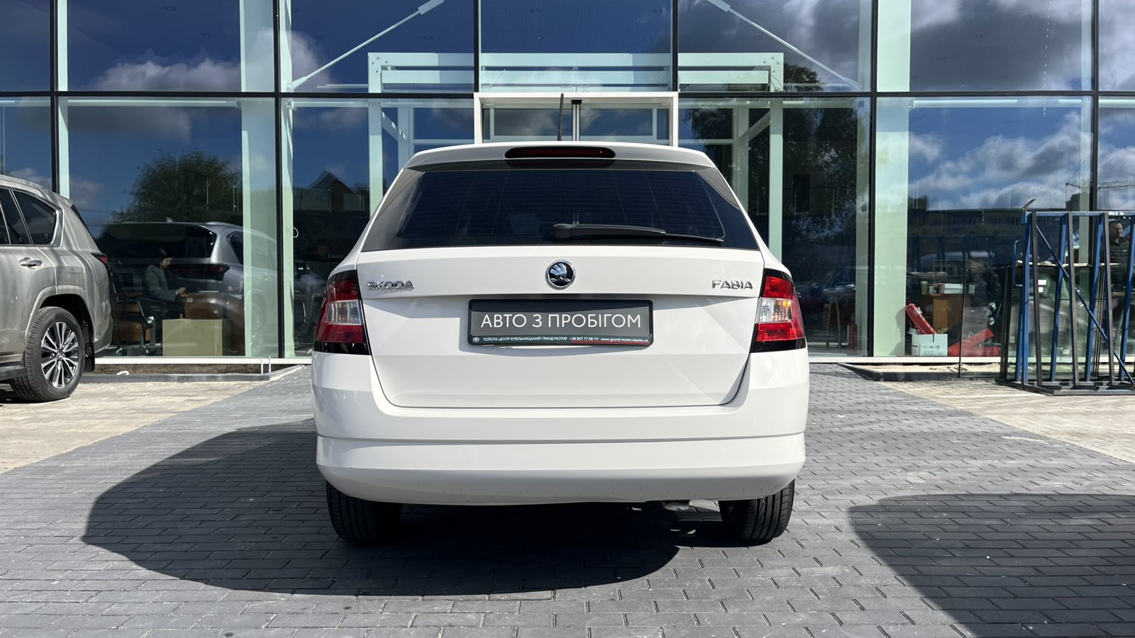 Інші авто SKODA FABIA 2018 року, Універсал, Тойота Центр Хмельницький "Гранд Мотор", м.Хмельницький | Фото № 4 Інші авто SKODA FABIA 2018 року з пробігом 185453 км, Універсал, Тойота Центр Хмельницький "Гранд Мотор", м.Хмельницький - 318790 ГРН | Фото № 4
