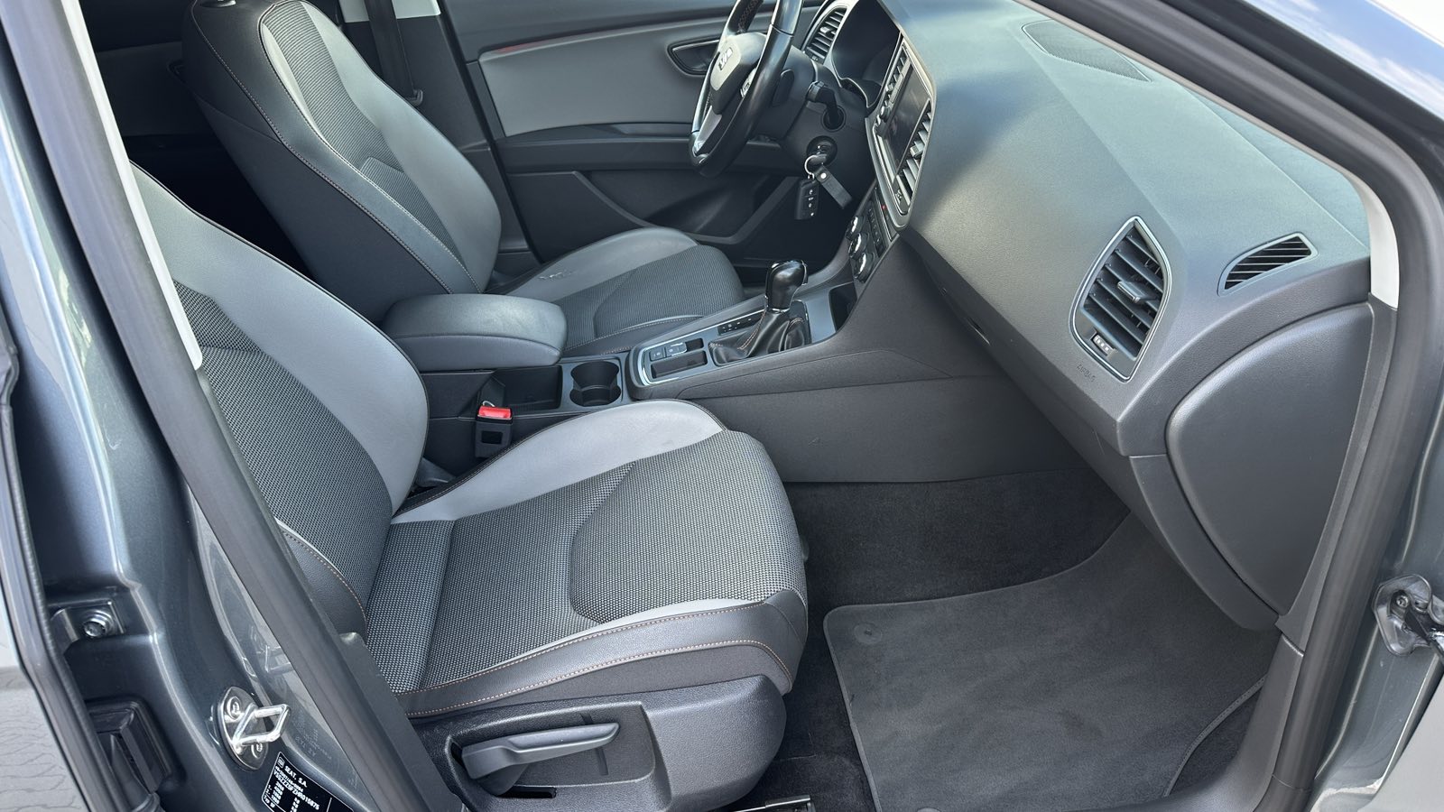 Інші авто SEAT LEON 2017 року з пробігом 193920 км, Універсал, Тойота Центр Київ "ВІДІ Аеропорт", м.Київ - 625000 ГРН | Фото № 6