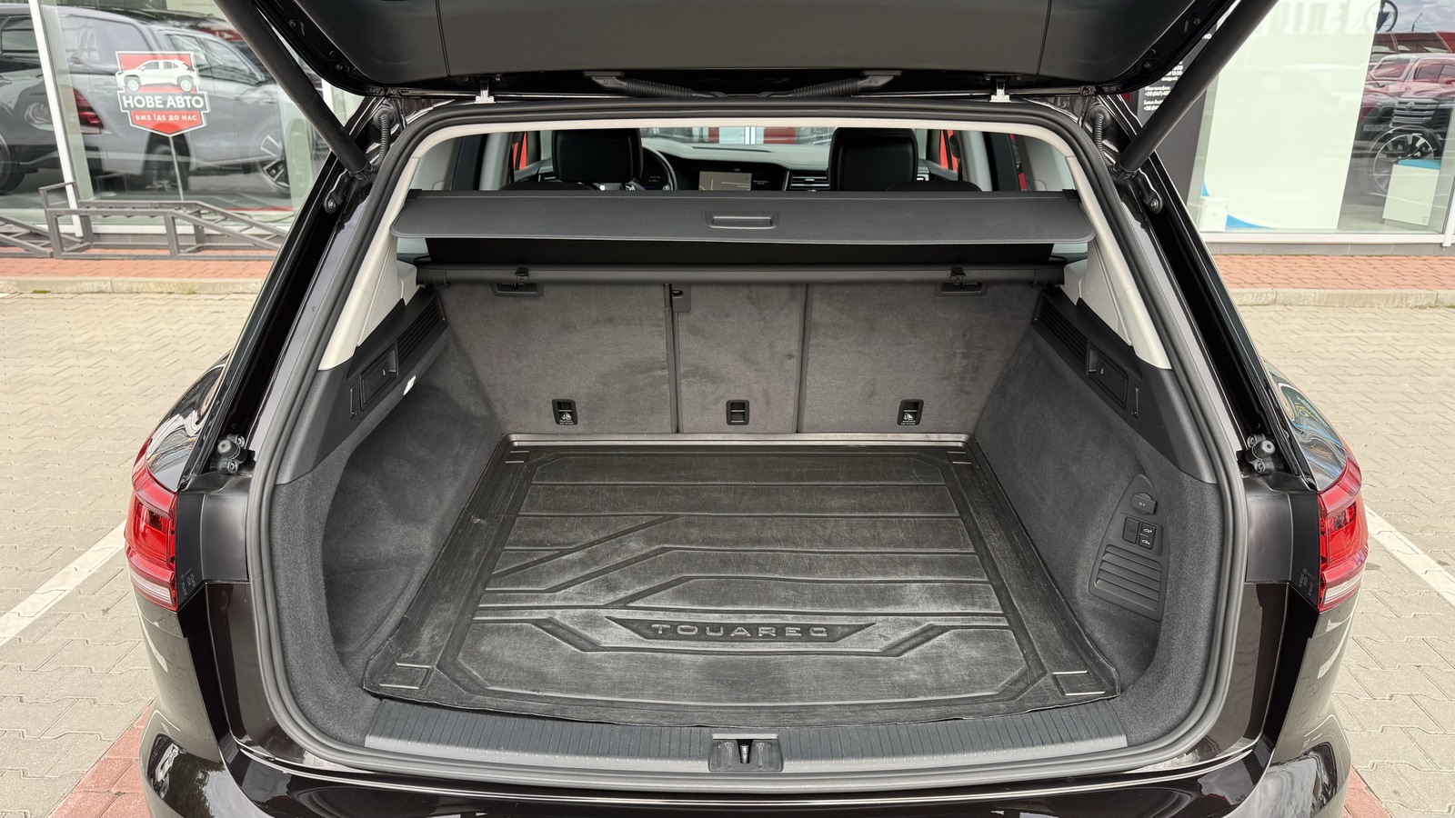 Інші авто VOLKSWAGEN TOUAREG 2019 року, Універсал, Тойота Центр Вінниця "Преміум Мотор", м.Вінниця | Фото № 10 Інші авто VOLKSWAGEN TOUAREG 2019 року з пробігом 141565 км, Універсал, Тойота Центр Вінниця "Преміум Мотор", м.Вінниця - 1890000 ГРН | Фото № 10