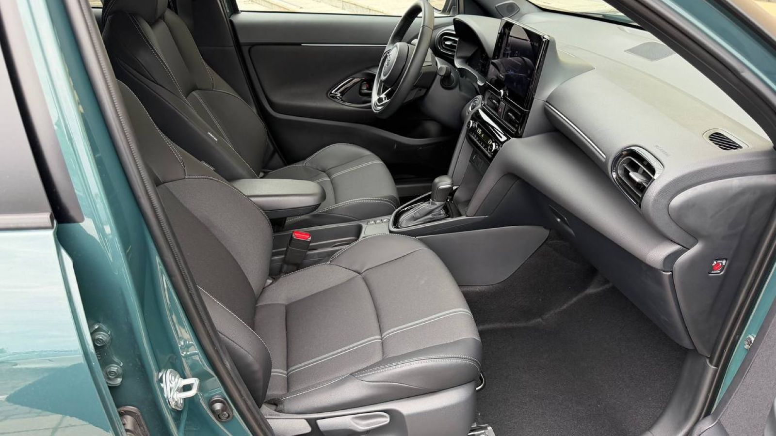 Toyota YARIS CROSS 2025 року, Хетчбек, Тойота Центр Одеса "Інжпроект", м.Одеса | Фото № 6 Toyota YARIS CROSS 2025 року з пробігом 700 км, Хетчбек, Тойота Центр Одеса "Інжпроект", м.Одеса - 1430270 ГРН | Фото № 6