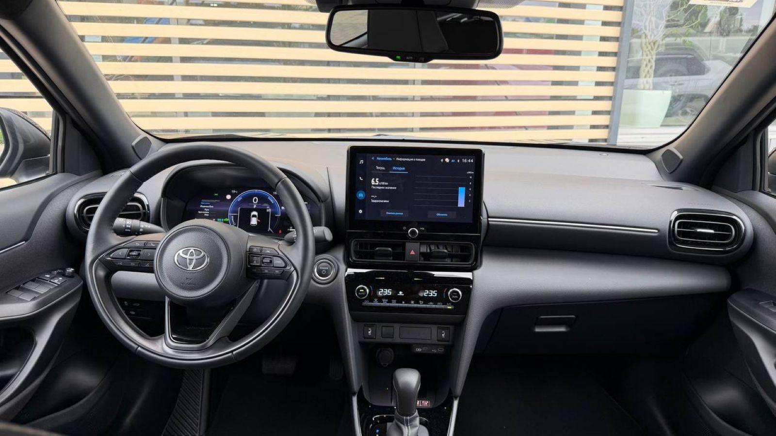 Toyota YARIS CROSS 2025 року, Хетчбек, Тойота Центр Одеса "Інжпроект", м.Одеса | Фото № 8 Toyota YARIS CROSS 2025 року з пробігом 700 км, Хетчбек, Тойота Центр Одеса "Інжпроект", м.Одеса - 1430270 ГРН | Фото № 8