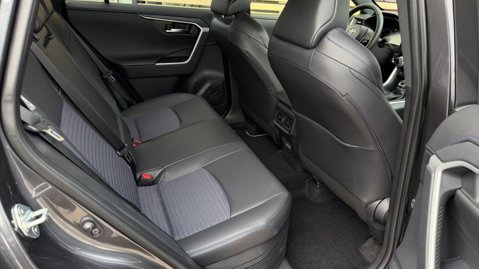 Toyota RAV4 2025 року з пробігом 6586 км, Універсал, Тойота Центр Одеса "Інжпроект", м.Одеса - 1801890 ГРН | Фото № 7