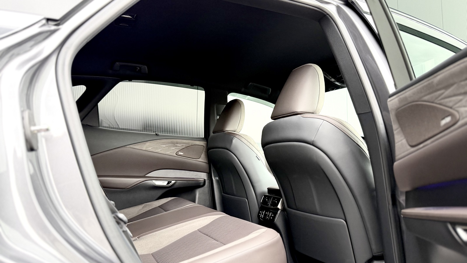 Lexus RX 450h+ 2025 року з пробігом 7448 км, Універсал, Лексус Одеса, м.Одеса - 4409180 ГРН | Фото № 7
