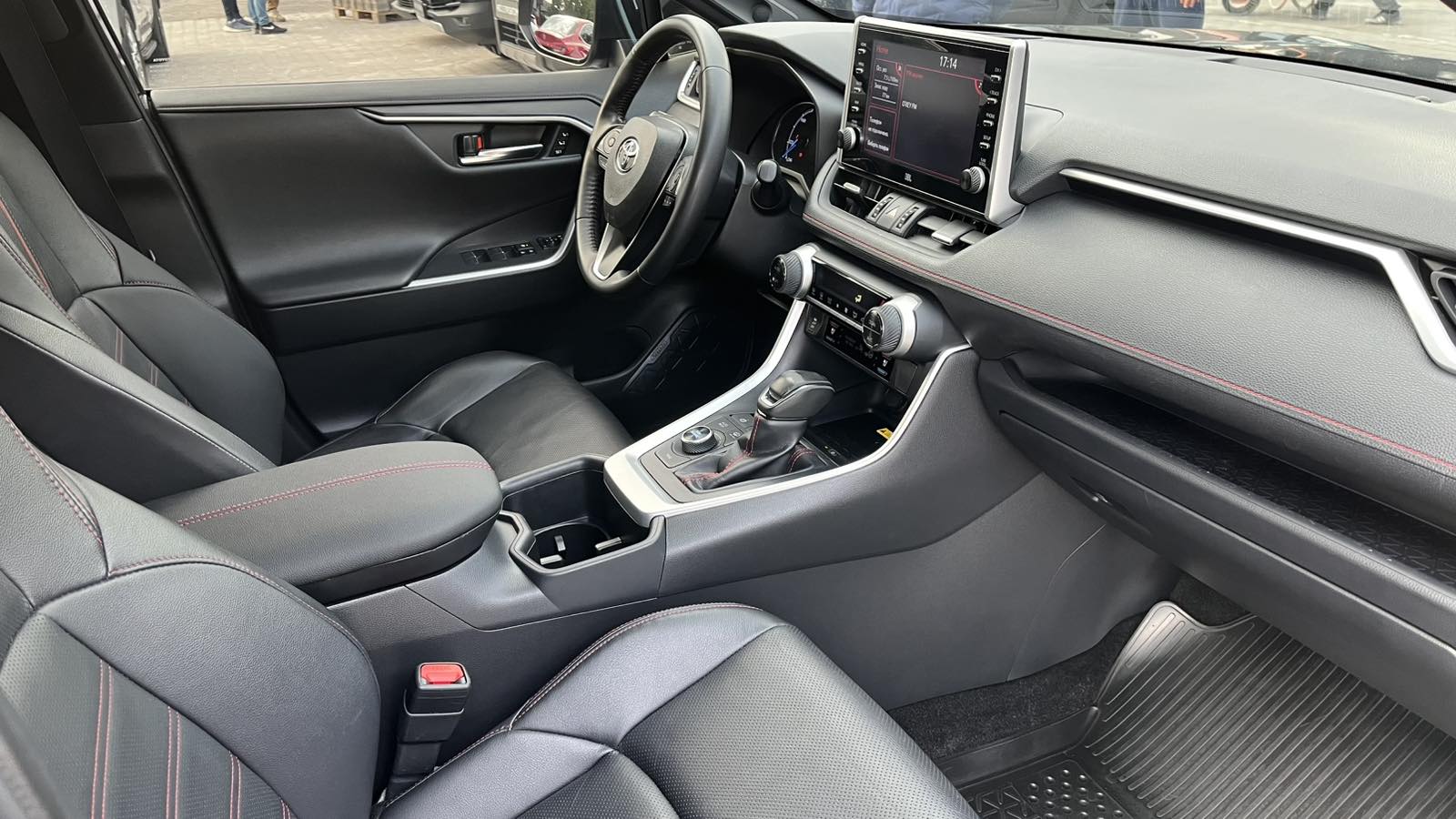 Toyota RAV4 Plug-In 2021 року з пробігом 169031 км, Універсал, Тойота Центр Хмельницький "Гранд Мотор", м.Хмельницький - 1778000 ГРН | Фото № 6