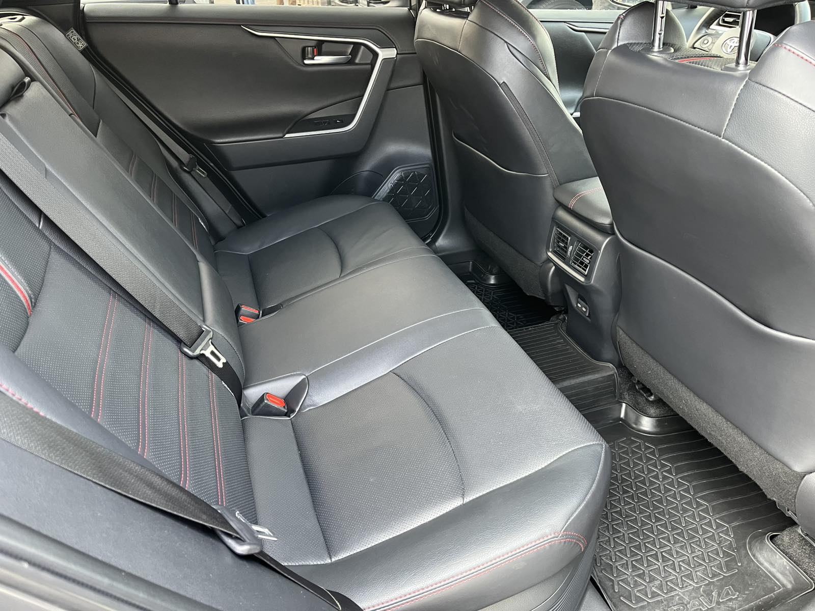 Toyota RAV4 Plug-In 2021 року з пробігом 169031 км, Універсал, Тойота Центр Хмельницький "Гранд Мотор", м.Хмельницький - 1778000 ГРН | Фото № 7