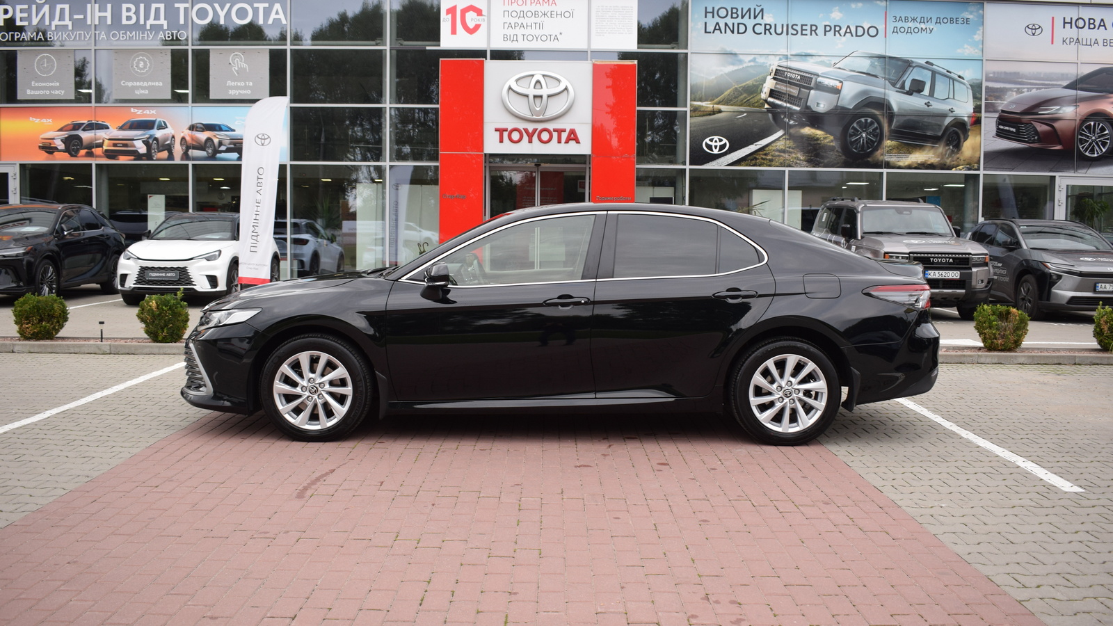 Toyota CAMRY 2021 року з пробігом 43670 км, Седан, Тойота Центр Житомир "Стар - Кар", м.Житомир - 1125000 ГРН | Фото № 3