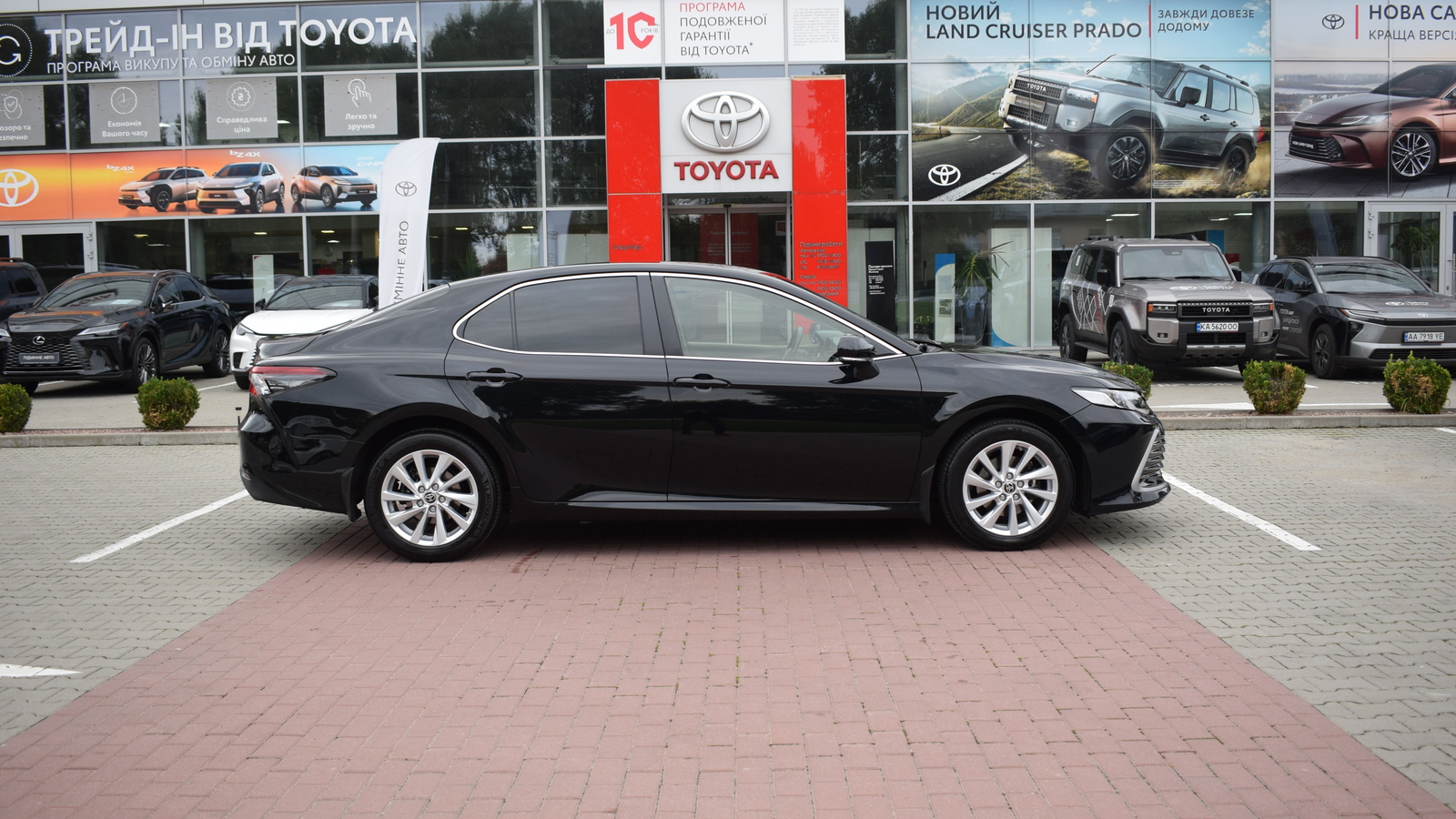 Toyota CAMRY 2021 року, Седан, Тойота Центр Житомир "Стар - Кар", м.Житомир | Фото № 16 Toyota CAMRY 2021 року з пробігом 43670 км, Седан, Тойота Центр Житомир "Стар - Кар", м.Житомир - 1125000 ГРН | Фото № 16