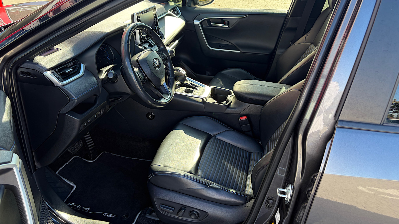 Toyota RAV4 2019 року, Універсал, Тойота Центр Запоріжжя "Восток Автомир", м.Запоріжжя | Фото № 9 Toyota RAV4 2019 року з пробігом 46894 км, Універсал, Тойота Центр Запоріжжя "Восток Автомир", м.Запоріжжя - 1597500 ГРН | Фото № 9