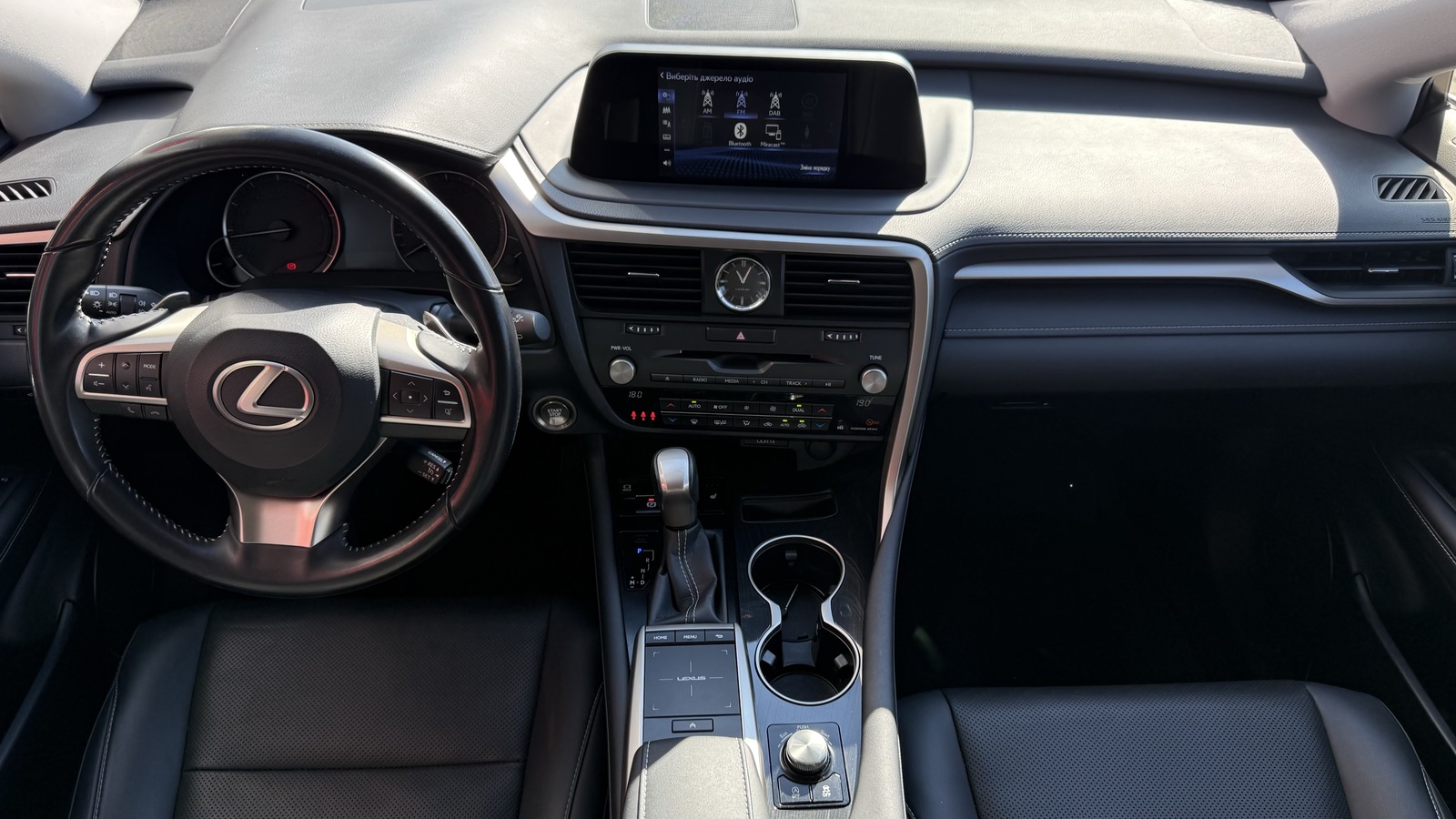 Lexus RX 2021 року, Універсал, Тойота Центр Вінниця "Преміум Мотор", м.Вінниця | Фото № 8 Lexus RX 2021 року з пробігом 49976 км, Універсал, Тойота Центр Вінниця "Преміум Мотор", м.Вінниця - 1777500 ГРН | Фото № 8