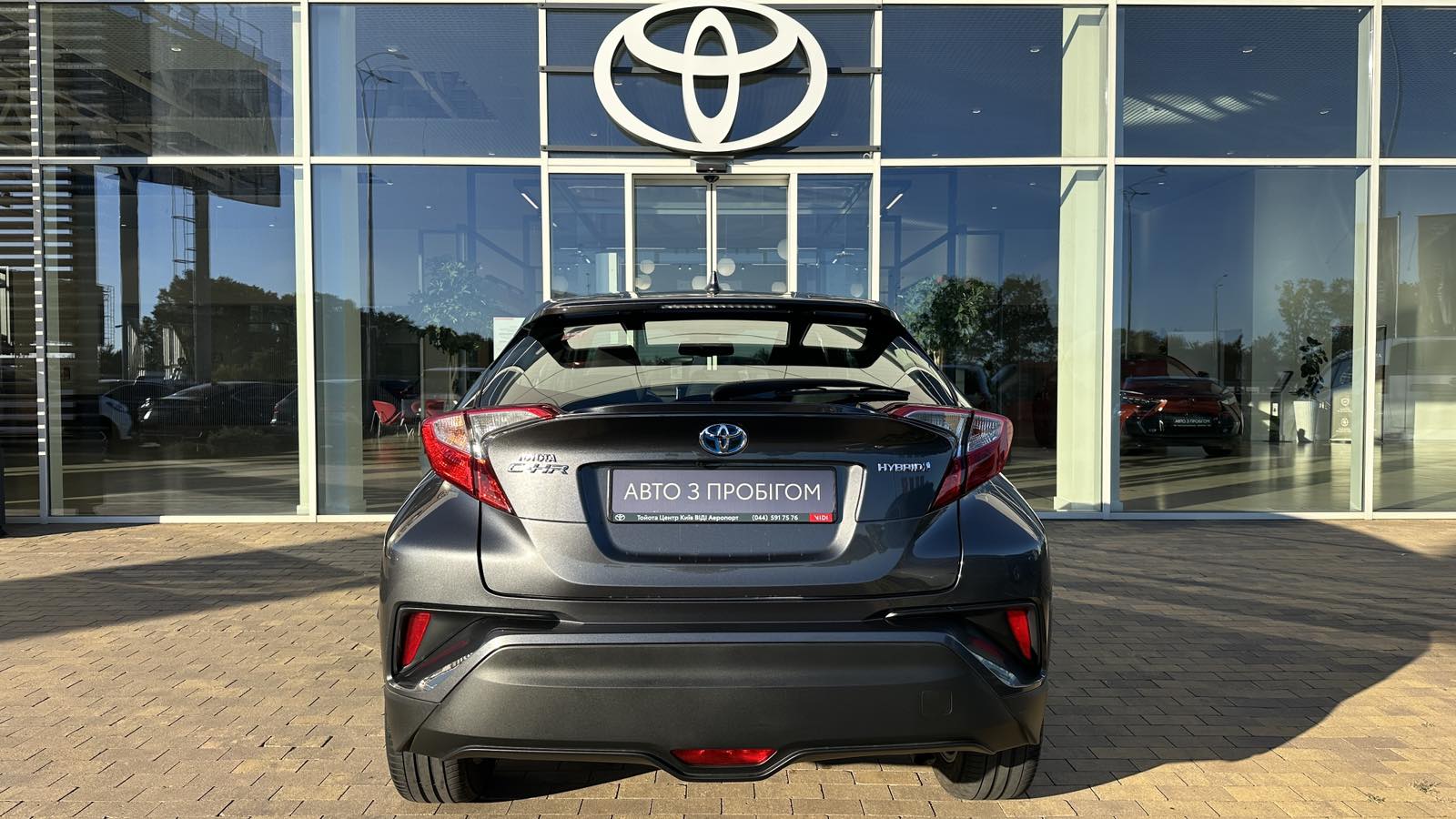 Toyota C-HR 2019 року, Хетчбек, Тойота Центр Київ "ВІДІ Аеропорт", м.Київ | Фото № 4 Toyota C-HR 2019 року з пробігом 89260 км, Хетчбек, Тойота Центр Київ "ВІДІ Аеропорт", м.Київ - 960000 ГРН | Фото № 4