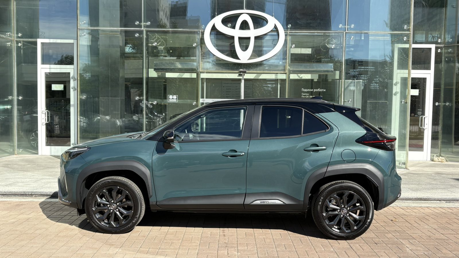Toyota YARIS CROSS 2025 року, Хетчбек, Тойота Центр Київ "Автосаміт Укравто", м.Київ | Фото № 3 Toyota YARIS CROSS 2025 року з пробігом 1885 км, Хетчбек, Тойота Центр Київ "Автосаміт Укравто", м.Київ - 1535760 ГРН | Фото № 3