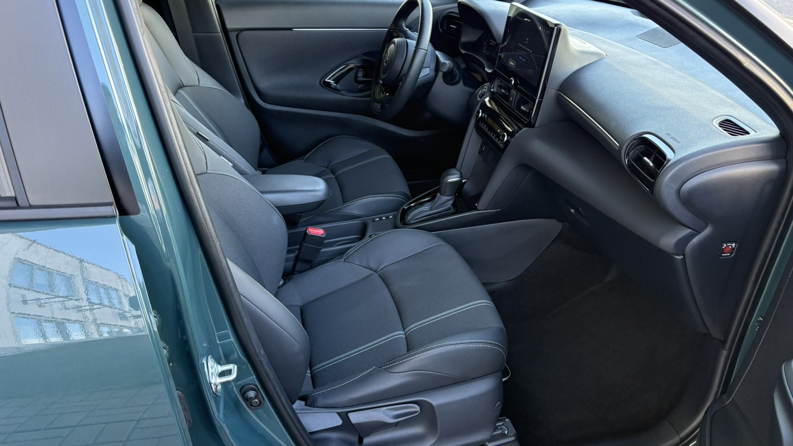 Toyota YARIS CROSS 2025 року, Хетчбек, Тойота Центр Київ "Автосаміт Укравто", м.Київ | Фото № 6 Toyota YARIS CROSS 2025 року з пробігом 1885 км, Хетчбек, Тойота Центр Київ "Автосаміт Укравто", м.Київ - 1535760 ГРН | Фото № 6