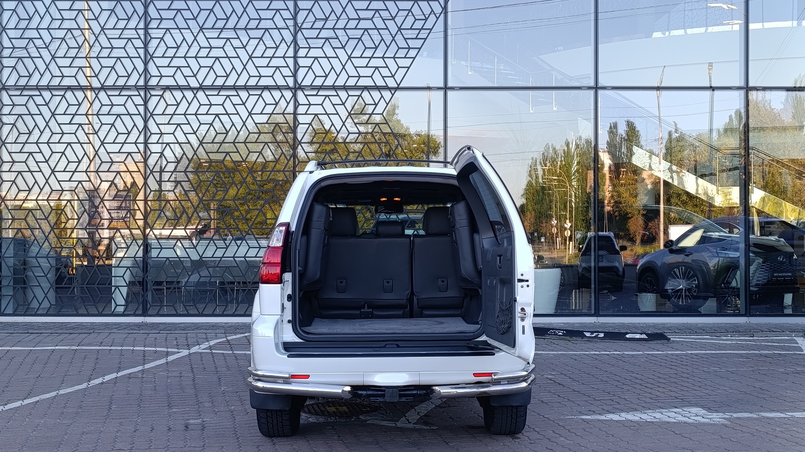 Lexus GX 2008 року з пробігом 171123 км, Універсал, Лексус Київ Захід, м.Київ - 800000 ГРН | Фото № 10