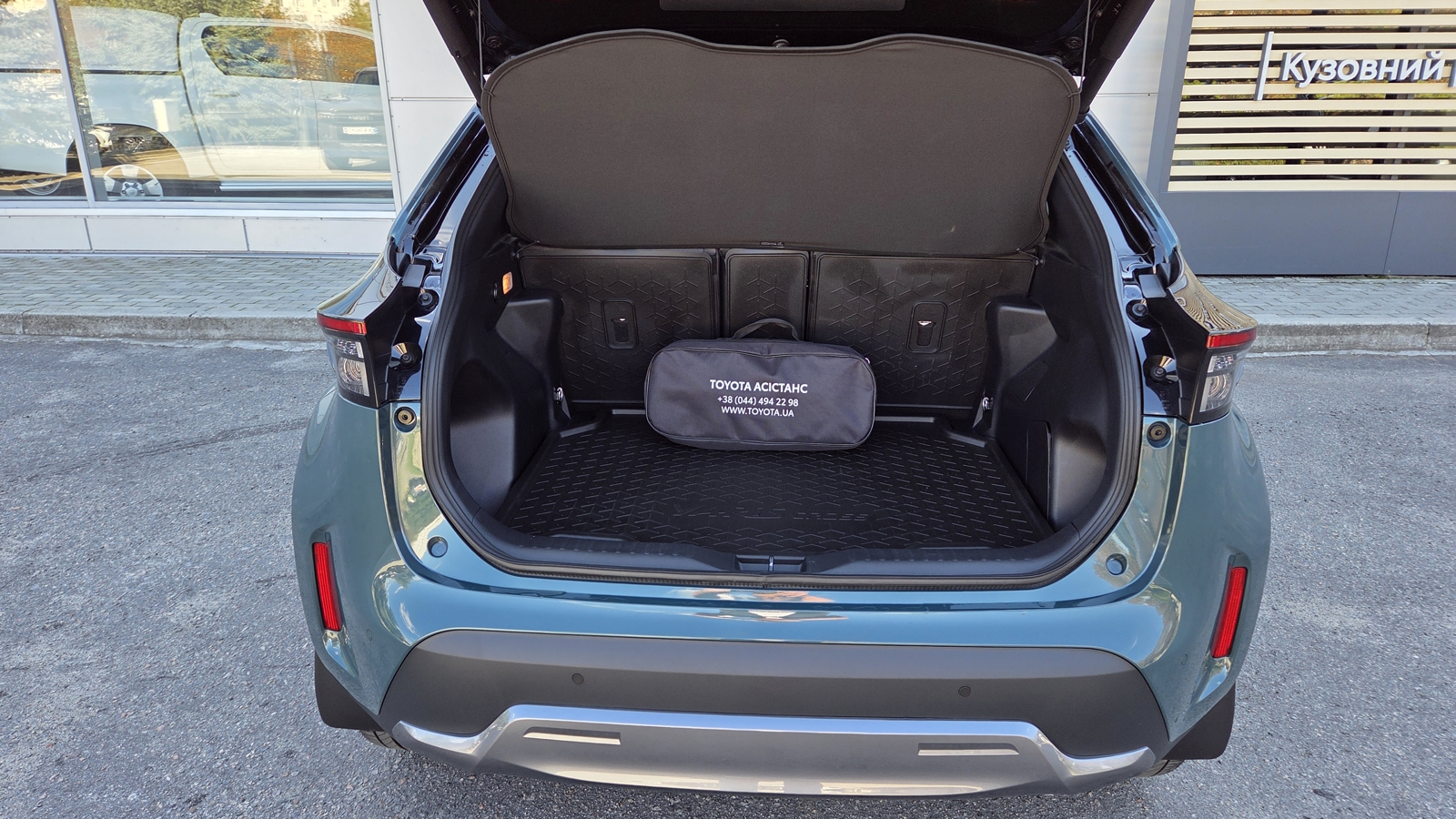 Toyota YARIS CROSS 2025 року, Хетчбек, Тойота Центр Кропивницький "Мотор - Олві", м.Кропивницький | Фото № 10 Toyota YARIS CROSS 2025 року з пробігом 1819 км, Хетчбек, Тойота Центр Кропивницький "Мотор - Олві", м.Кропивницький - 1450000 ГРН | Фото № 10
