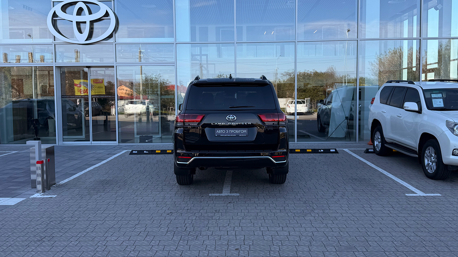 Toyota LAND CRUISER 2025 року, Універсал, Тойота Центр Рівне "Агат Авто", м.Рівне | Фото № 4 Toyota LAND CRUISER 2025 року з пробігом 18807 км, Універсал, Тойота Центр Рівне "Агат Авто", м.Рівне - 4300800 ГРН | Фото № 4