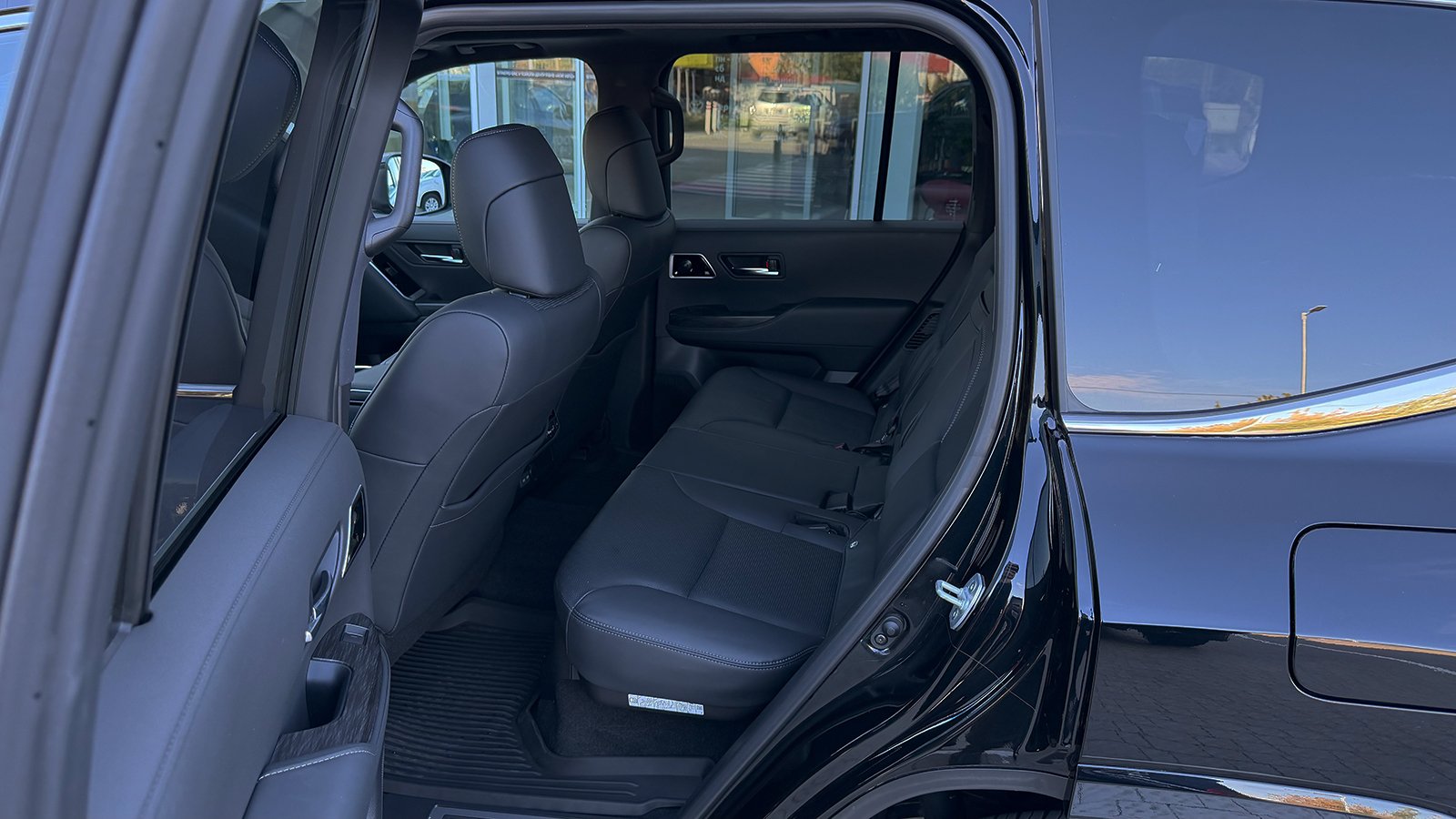 Toyota LAND CRUISER 2025 року, Універсал, Тойота Центр Рівне "Агат Авто", м.Рівне | Фото № 11 Toyota LAND CRUISER 2025 року з пробігом 18807 км, Універсал, Тойота Центр Рівне "Агат Авто", м.Рівне - 4300800 ГРН | Фото № 11