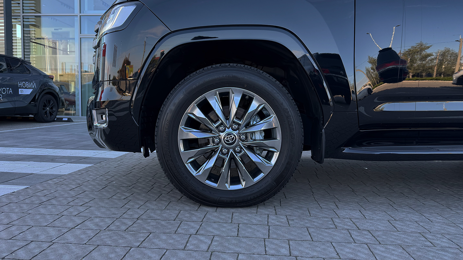 Toyota LAND CRUISER 2025 року, Універсал, Тойота Центр Рівне "Агат Авто", м.Рівне | Фото № 16 Toyota LAND CRUISER 2025 року з пробігом 18807 км, Універсал, Тойота Центр Рівне "Агат Авто", м.Рівне - 4300800 ГРН | Фото № 16
