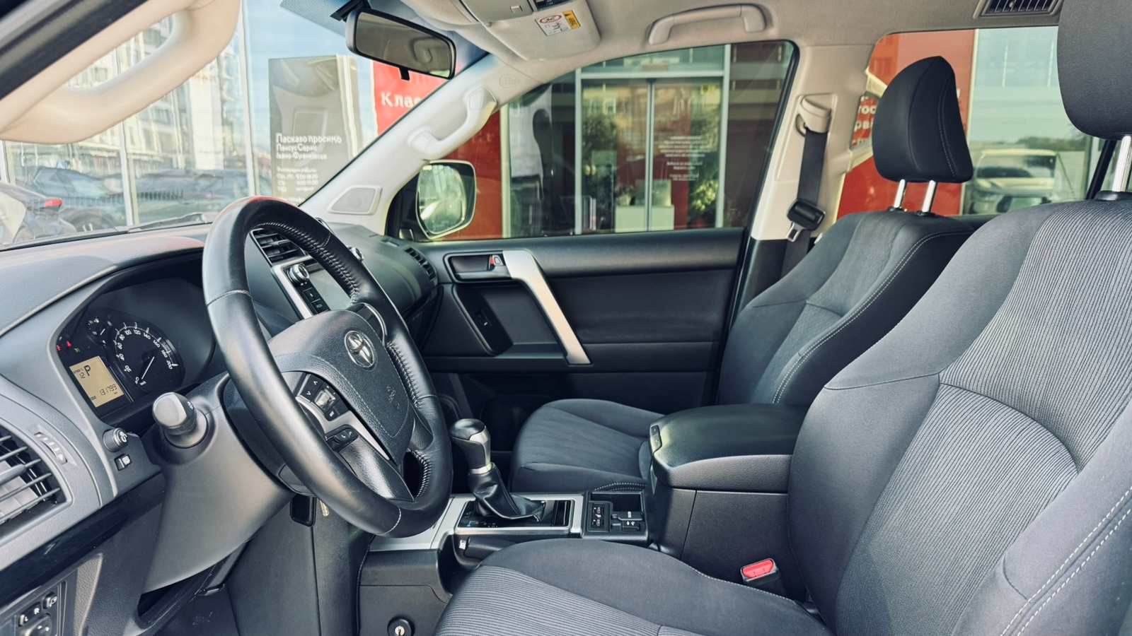 Toyota LAND CRUISER PRADO 2017 року, Універсал, Тойота Центр Івано-Франківськ "Класик-Авто", м.Івано-Франківськ | Фото № 12 Toyota LAND CRUISER PRADO 2017 року з пробігом 131799 км, Універсал, Тойота Центр Івано-Франківськ "Класик-Авто", м.Івано-Франківськ - 1336500 ГРН | Фото № 12