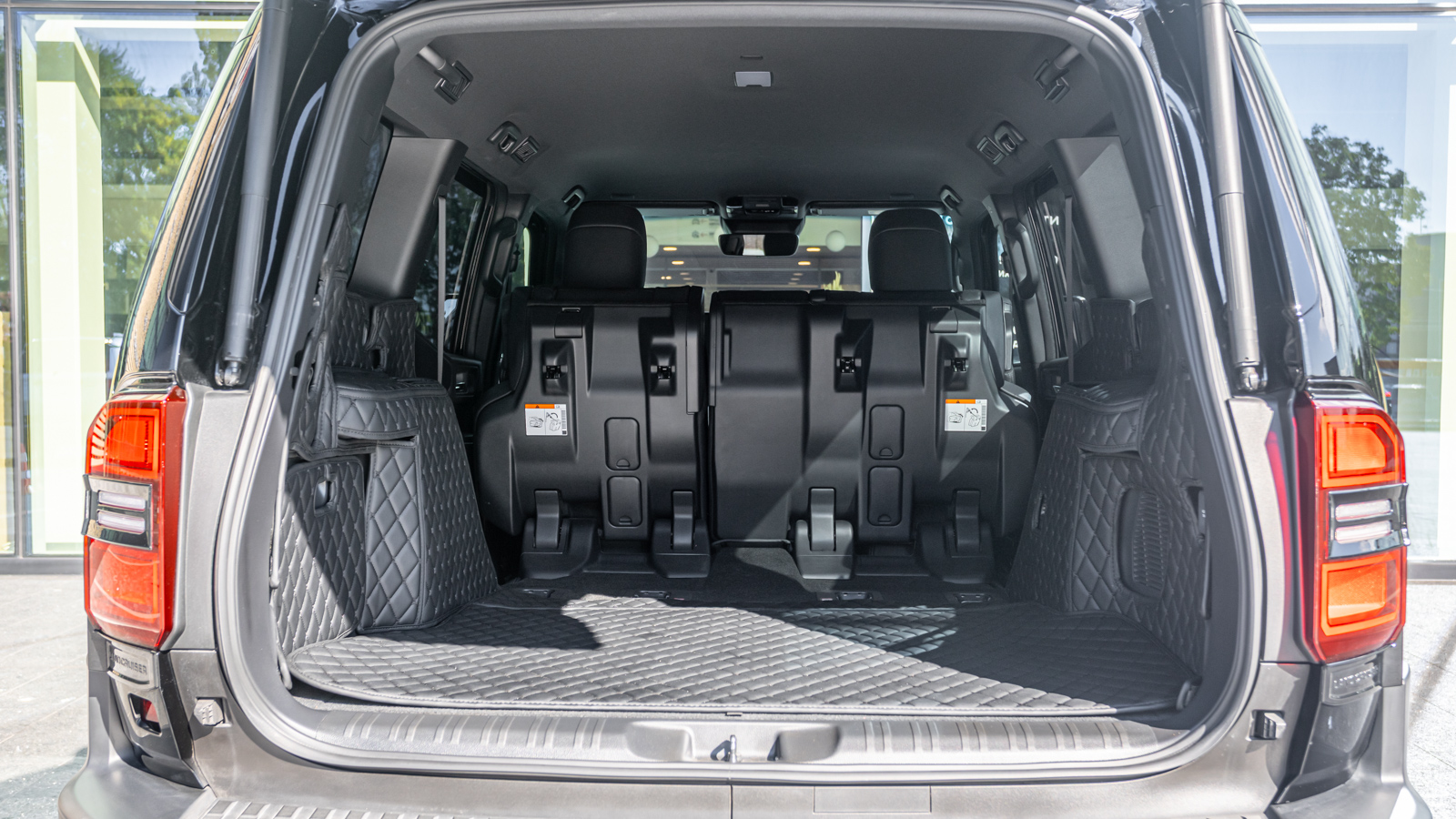 Toyota LAND CRUISER PRADO 2024 року з пробігом 17488 км, Універсал, Тойота Центр Дніпро "Алмаз Мотор" на Запорізькому шосе, м.Дніпро - 2610000 ГРН | Фото № 11