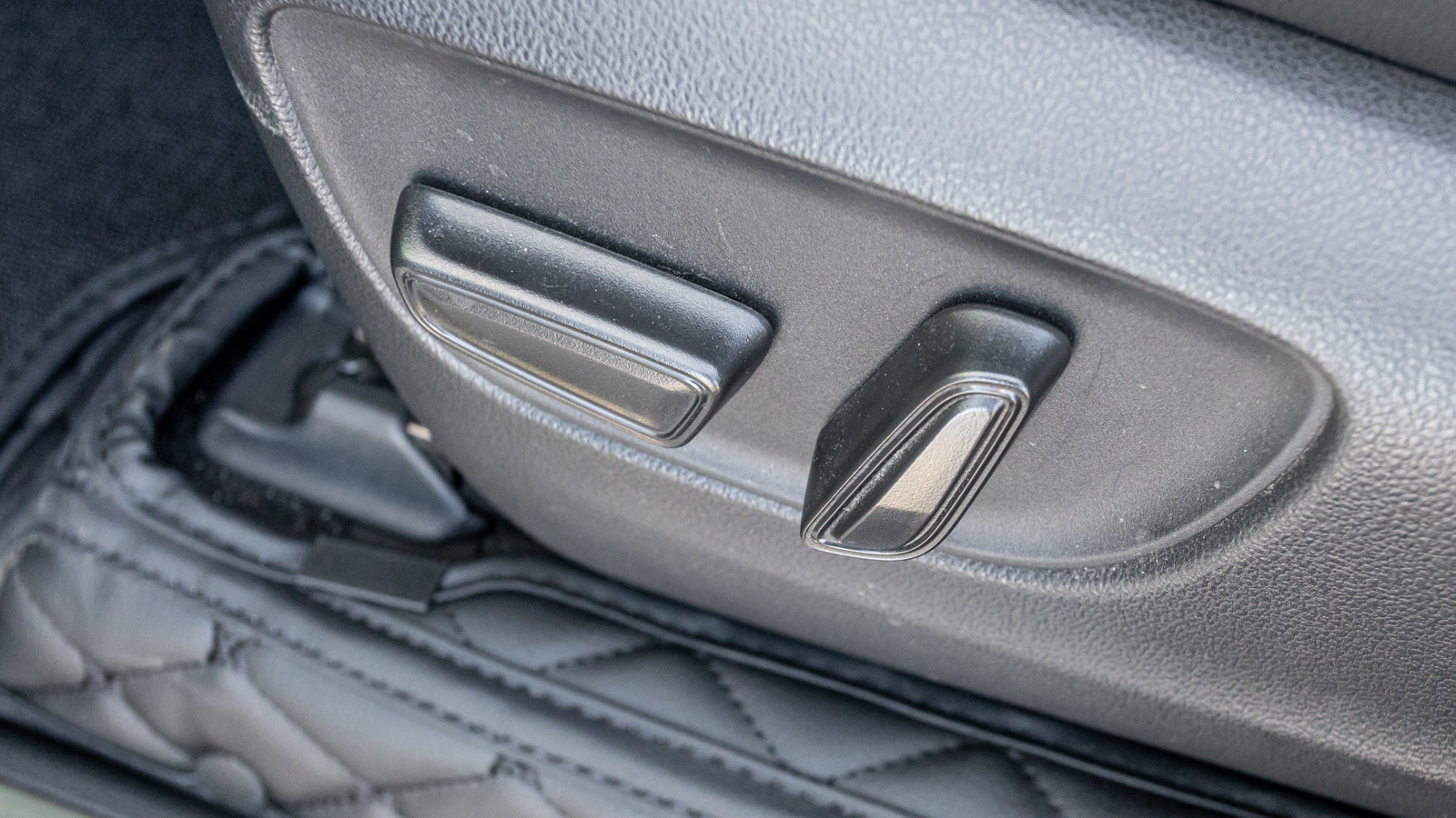 Toyota LAND CRUISER PRADO 2024 року з пробігом 17488 км, Універсал, Тойота Центр Дніпро "Алмаз Мотор" на Запорізькому шосе, м.Дніпро - 2610000 ГРН | Фото № 23