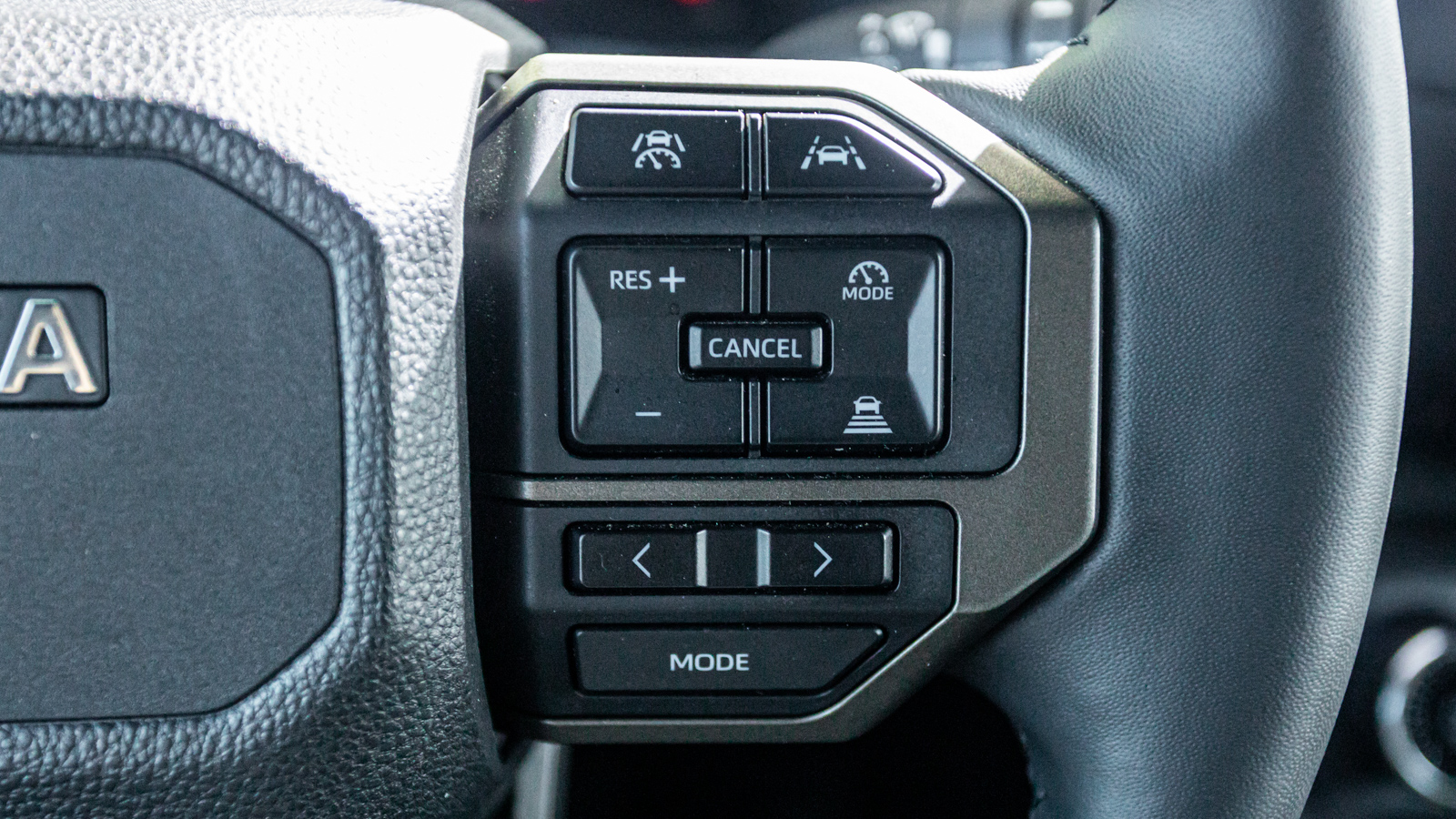 Toyota LAND CRUISER PRADO 2024 року з пробігом 17488 км, Універсал, Тойота Центр Дніпро "Алмаз Мотор" на Запорізькому шосе, м.Дніпро - 2610000 ГРН | Фото № 30