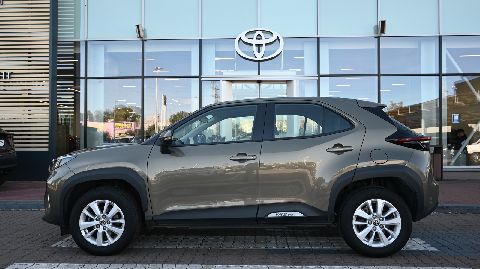 Toyota YARIS CROSS 2022 року, Універсал, Тойота Центр Київ "Сіті Плаза", м.Київ | Фото № 3 Toyota YARIS CROSS 2022 року з пробігом 130330 км, Універсал, Тойота Центр Київ "Сіті Плаза", м.Київ - 981120 ГРН | Фото № 3