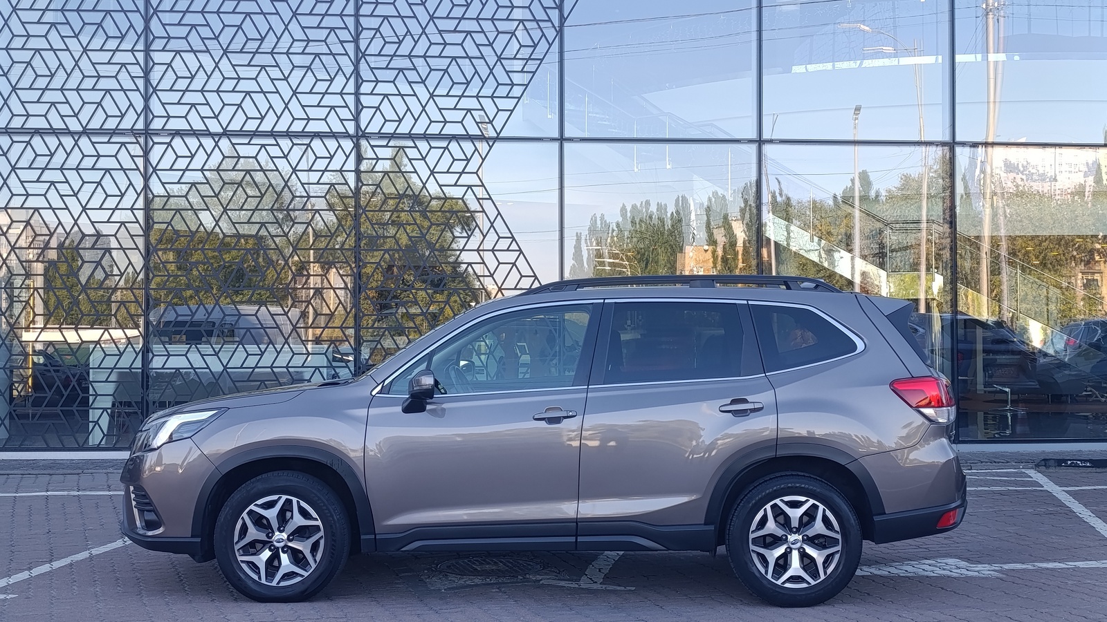 Інші авто SUBARU FORESTER 2022 року з пробігом 108426 км, Універсал, Лексус Київ Захід, м.Київ - 1155495 ГРН | Фото № 3