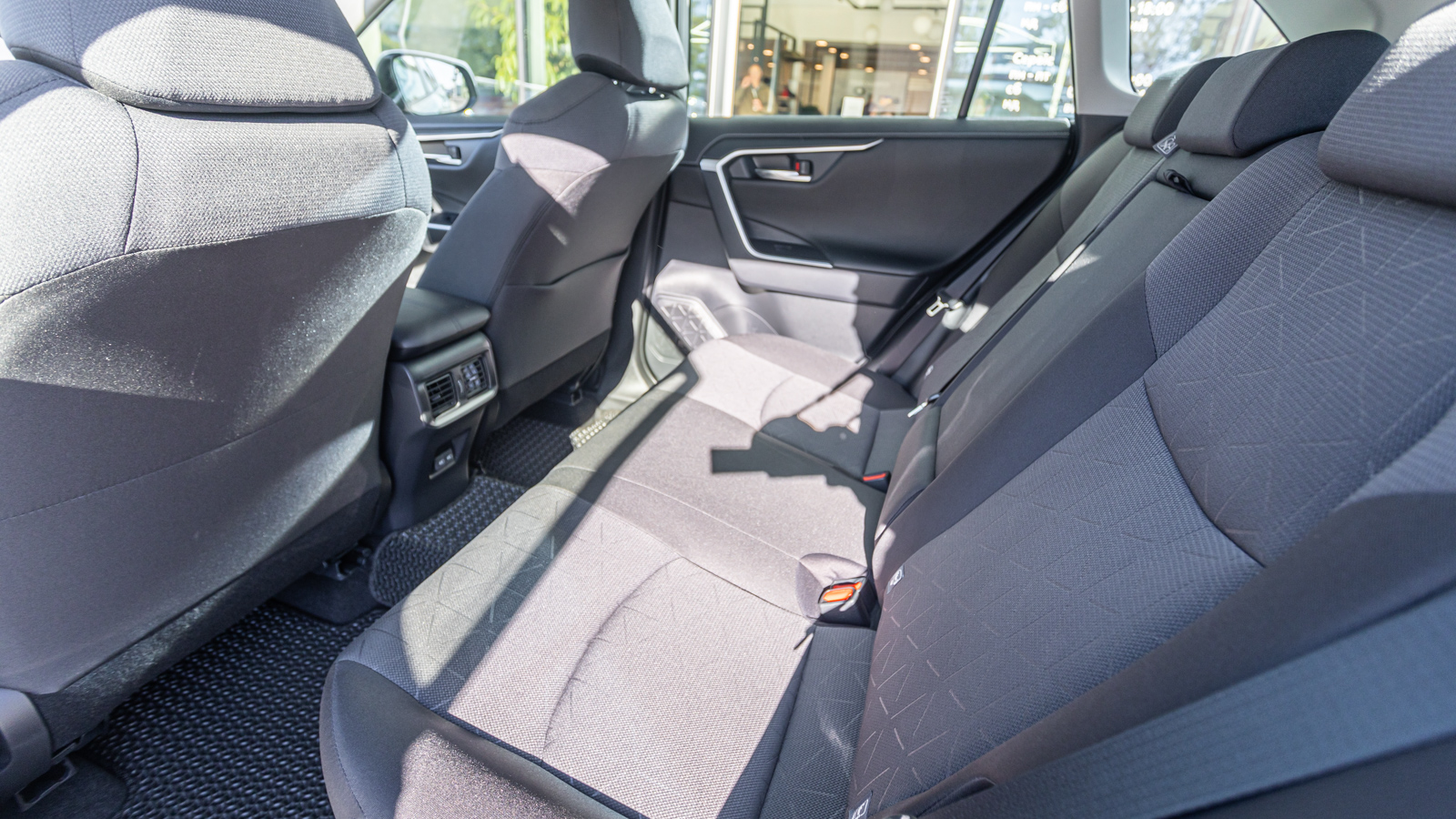 Toyota RAV4 2024 року з пробігом 5718 км, Універсал, Тойота Центр Дніпро "Алмаз Мотор" на Запорізькому шосе, м.Дніпро - 1665000 ГРН | Фото № 13