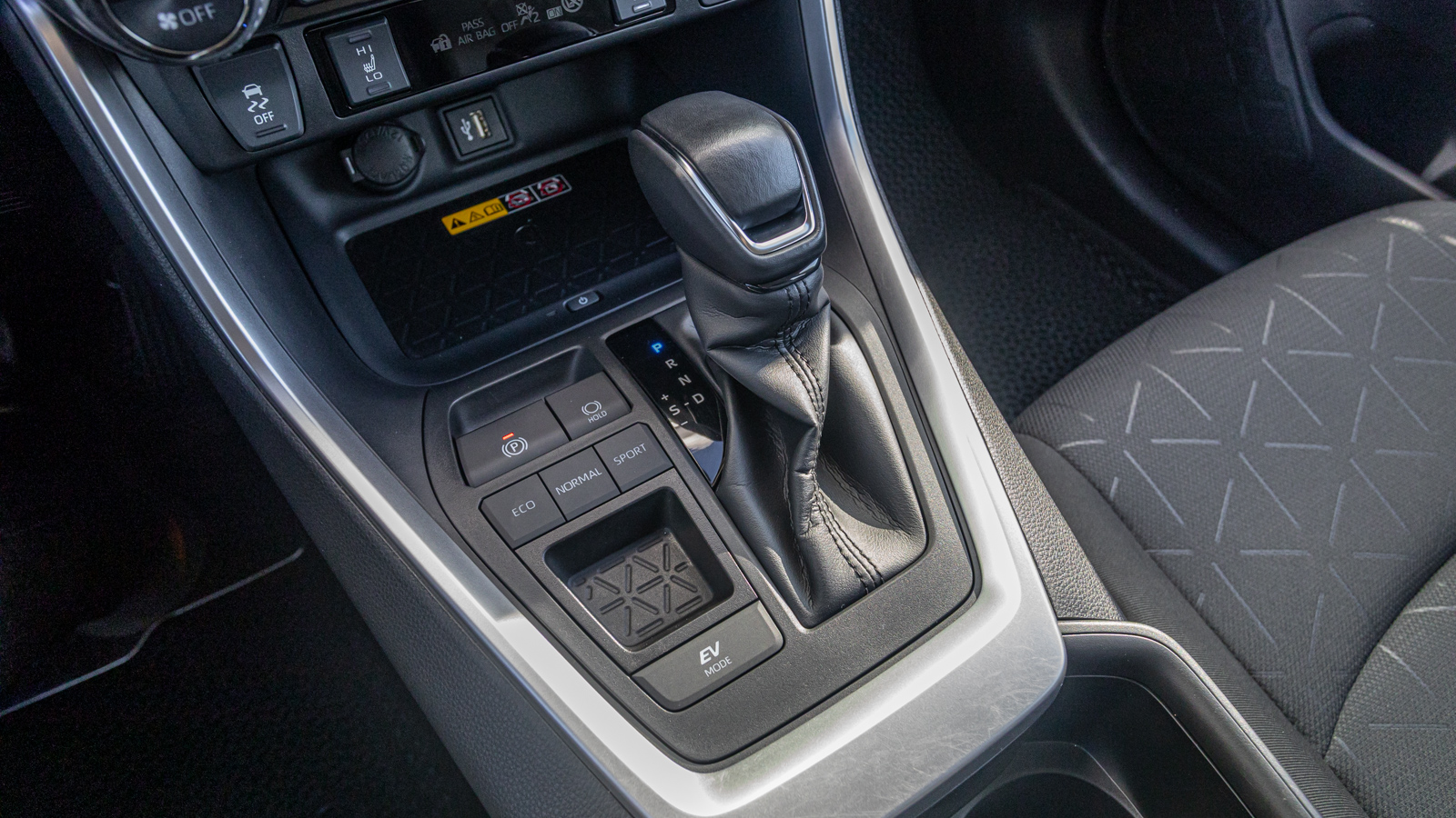 Toyota RAV4 2024 року з пробігом 5718 км, Універсал, Тойота Центр Дніпро "Алмаз Мотор" на Запорізькому шосе, м.Дніпро - 1665000 ГРН | Фото № 31