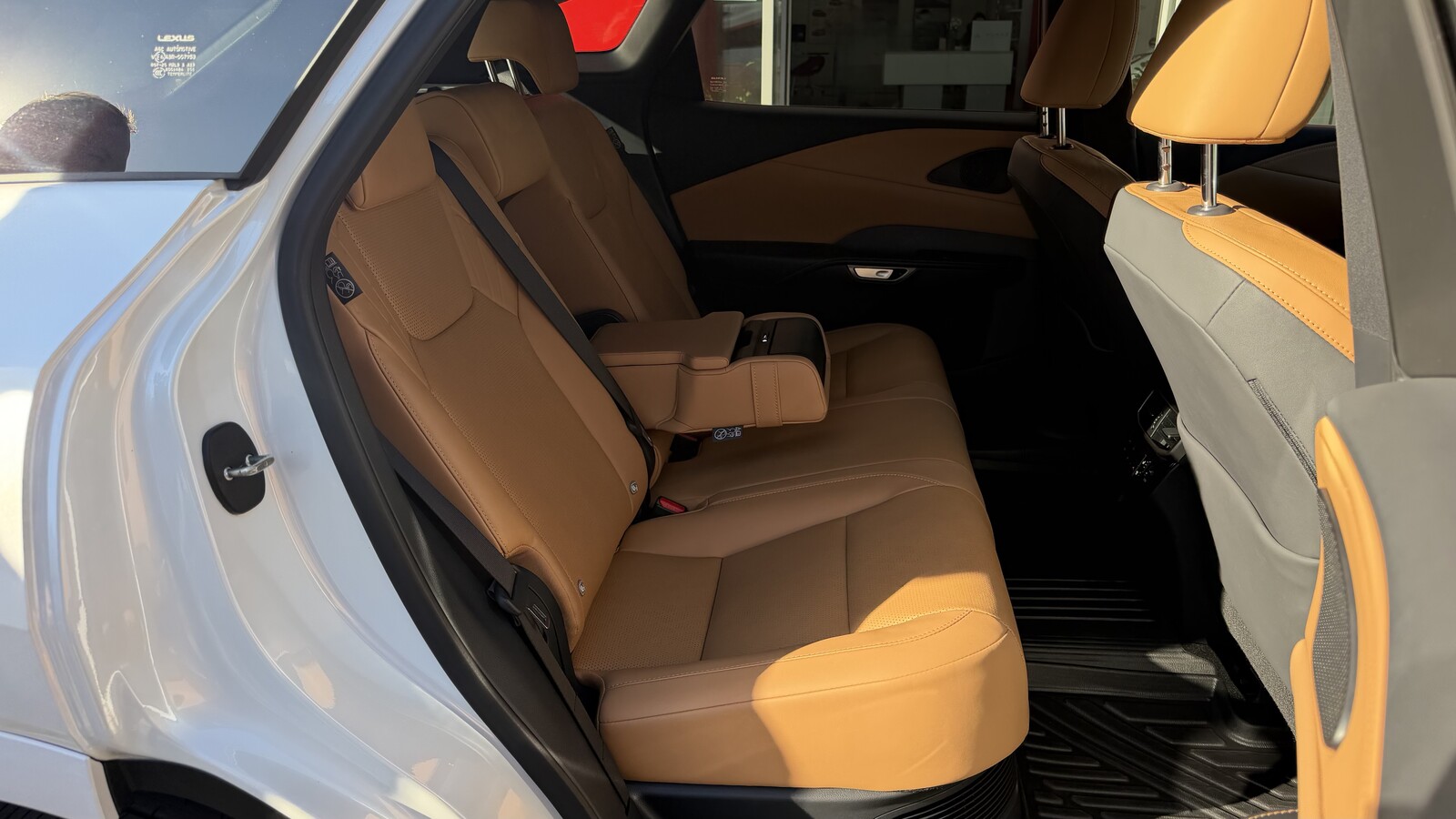 Lexus RX 2024 року, Універсал, Тойота Центр Кривий Ріг "Алмаз Сістем", м.Кривий Ріг | Фото № 7 Lexus RX 2024 року з пробігом 13581 км, Універсал, Тойота Центр Кривий Ріг "Алмаз Сістем", м.Кривий Ріг - 3420000 ГРН | Фото № 7