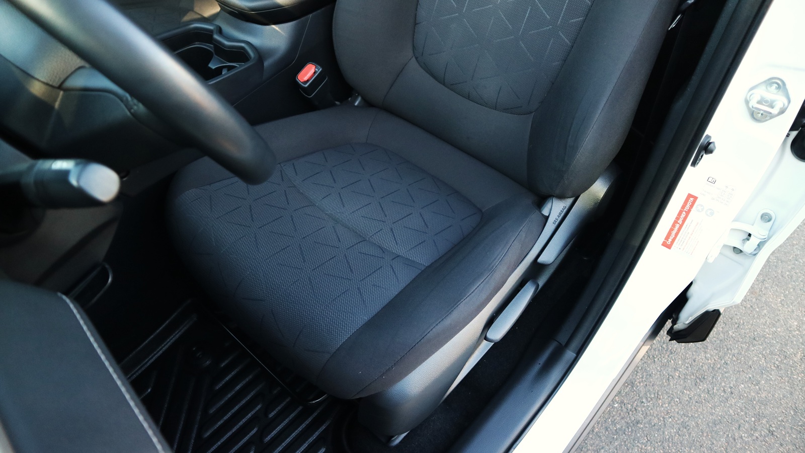 Toyota RAV4 2021 року, Універсал, Тойота Центр Київ "Автосаміт Укравто Столичне", м.Київ | Фото № 15 Toyota RAV4 2021 року з пробігом 78855 км, Універсал, Тойота Центр Київ "Автосаміт Укравто Столичне", м.Київ - 1197000 ГРН | Фото № 15