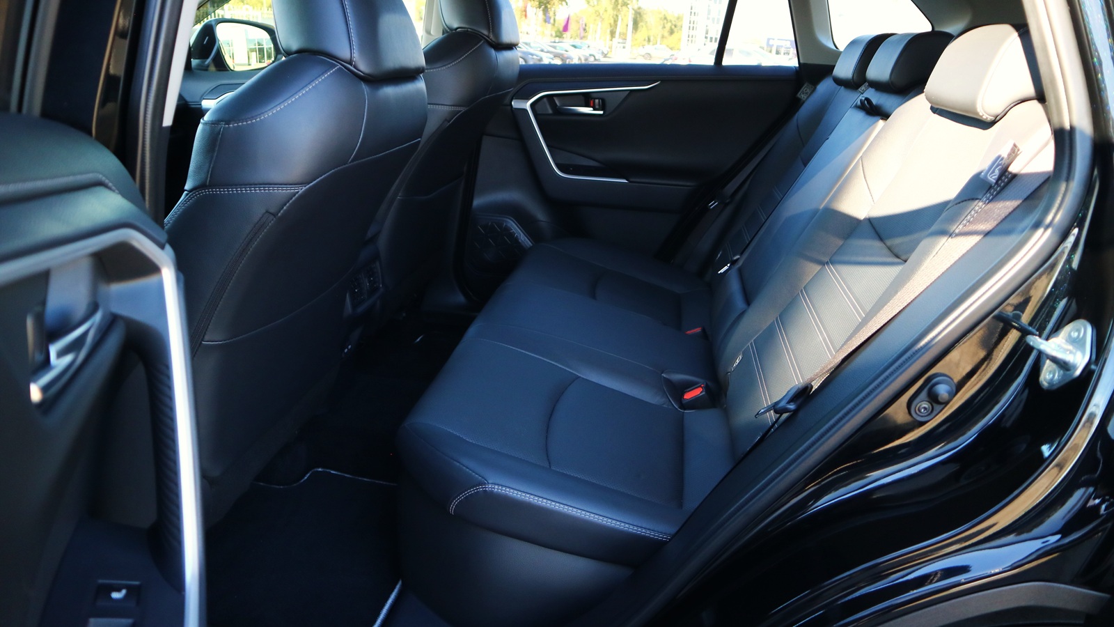 Toyota RAV4 2021 року з пробігом 93317 км, Універсал, Тойота Центр Київ "Автосаміт Укравто Столичне", м.Київ - 1793000 ГРН | Фото № 12