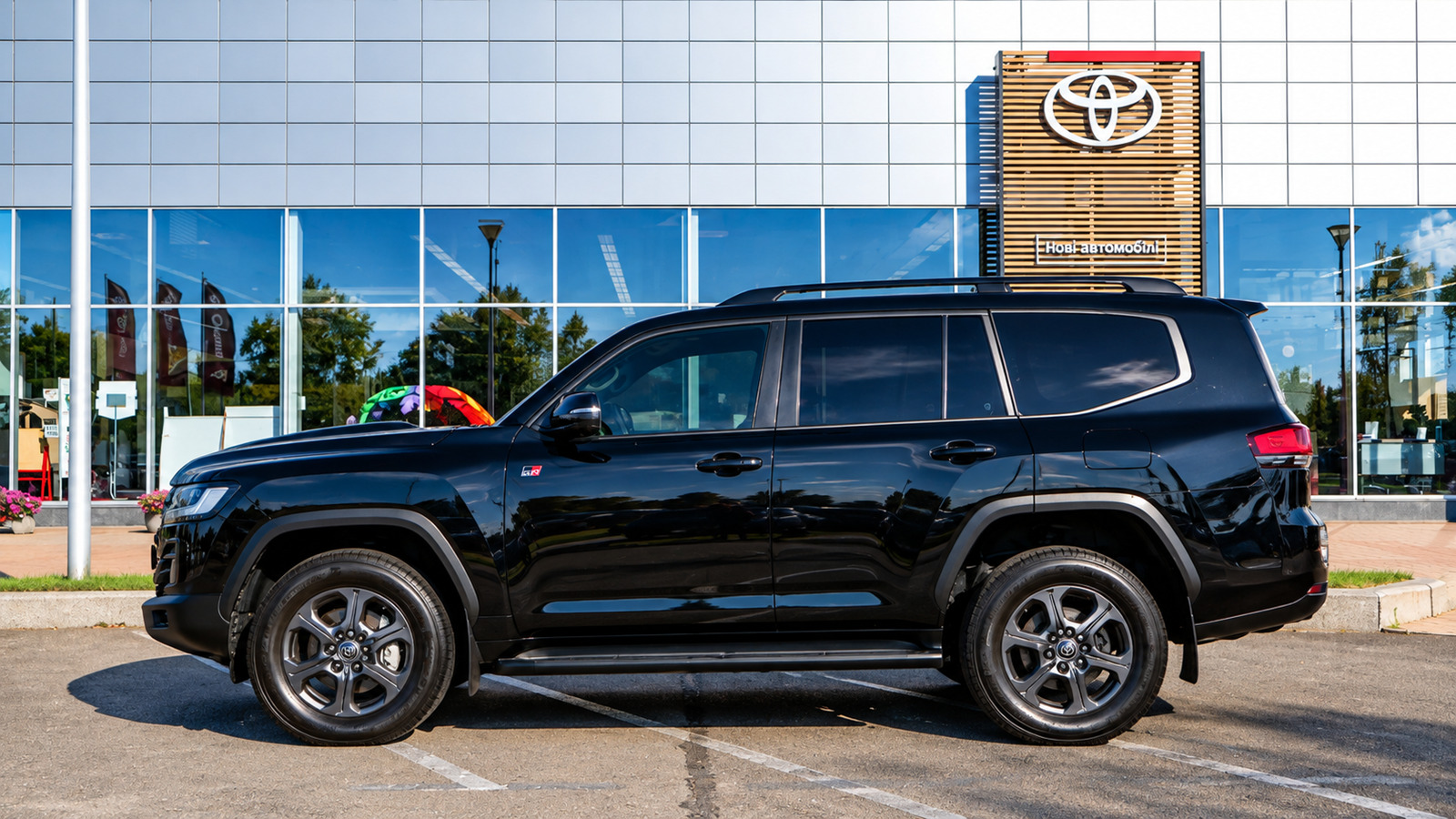 Toyota LAND CRUISER 2023 року з пробігом 127335 км, Універсал, Тойота Центр Київ "Автосаміт Укравто Столичне", м.Київ - 3195000 ГРН | Фото № 3