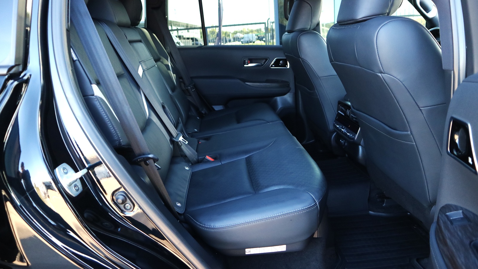 Toyota LAND CRUISER 2023 року з пробігом 127335 км, Універсал, Тойота Центр Київ "Автосаміт Укравто Столичне", м.Київ - 3195000 ГРН | Фото № 7