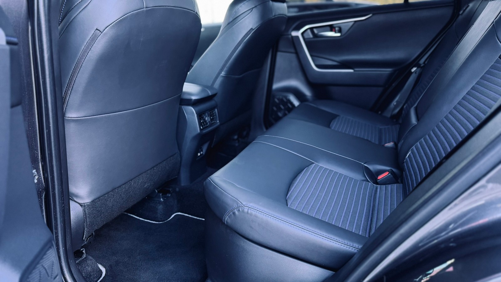 Toyota RAV4 2025 року з пробігом 13484 км, Універсал, Тойота Центр Тернопіль "Кристал Моторс", м.Тернопіль - 2050000 ГРН | Фото № 11