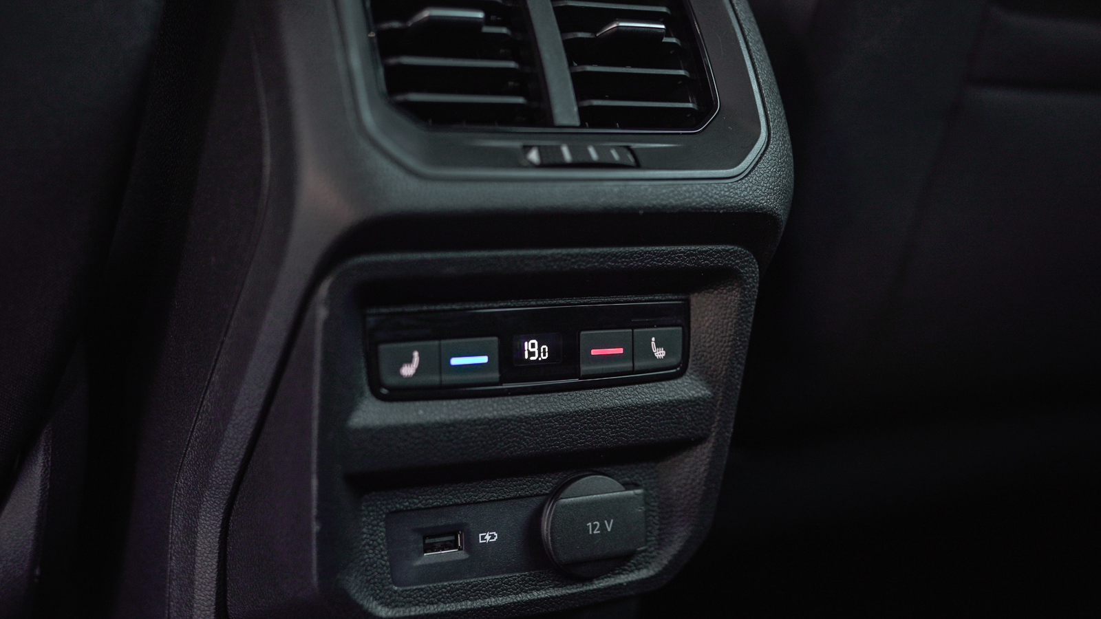 Інші авто VOLKSWAGEN TIGUAN 2018 року з пробігом 123873 км, Універсал, Тойота Центр Львів "Діамант", м.Львів - 1172600 ГРН | Фото № 31