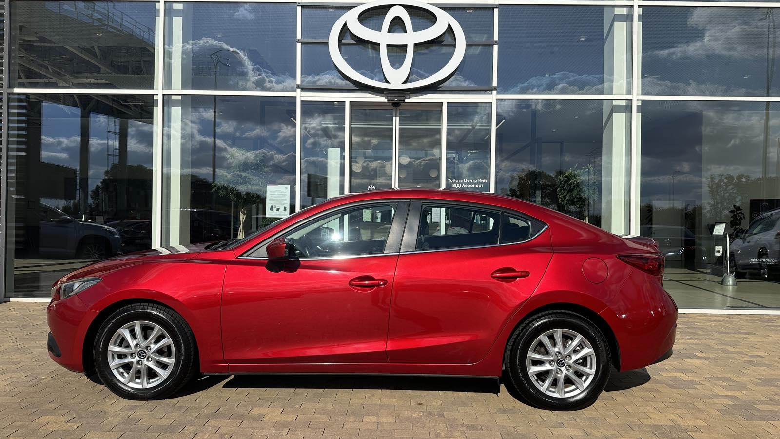 Інші авто MAZDA 3 2015 року, Седан, Тойота Центр Київ "ВІДІ Аеропорт", м.Київ | Фото № 3 Інші авто MAZDA 3 2015 року з пробігом 93063 км, Седан, Тойота Центр Київ "ВІДІ Аеропорт", м.Київ - 570000 ГРН | Фото № 3