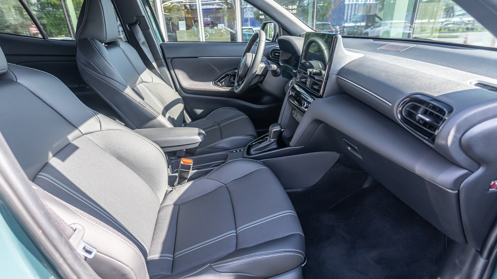 Toyota YARIS CROSS 2025 року з пробігом 510 км, Хетчбек, Тойота Центр Дніпро "Алмаз Мотор" на Запорізькому шосе, м.Дніпро - 1500000 ГРН | Фото № 6