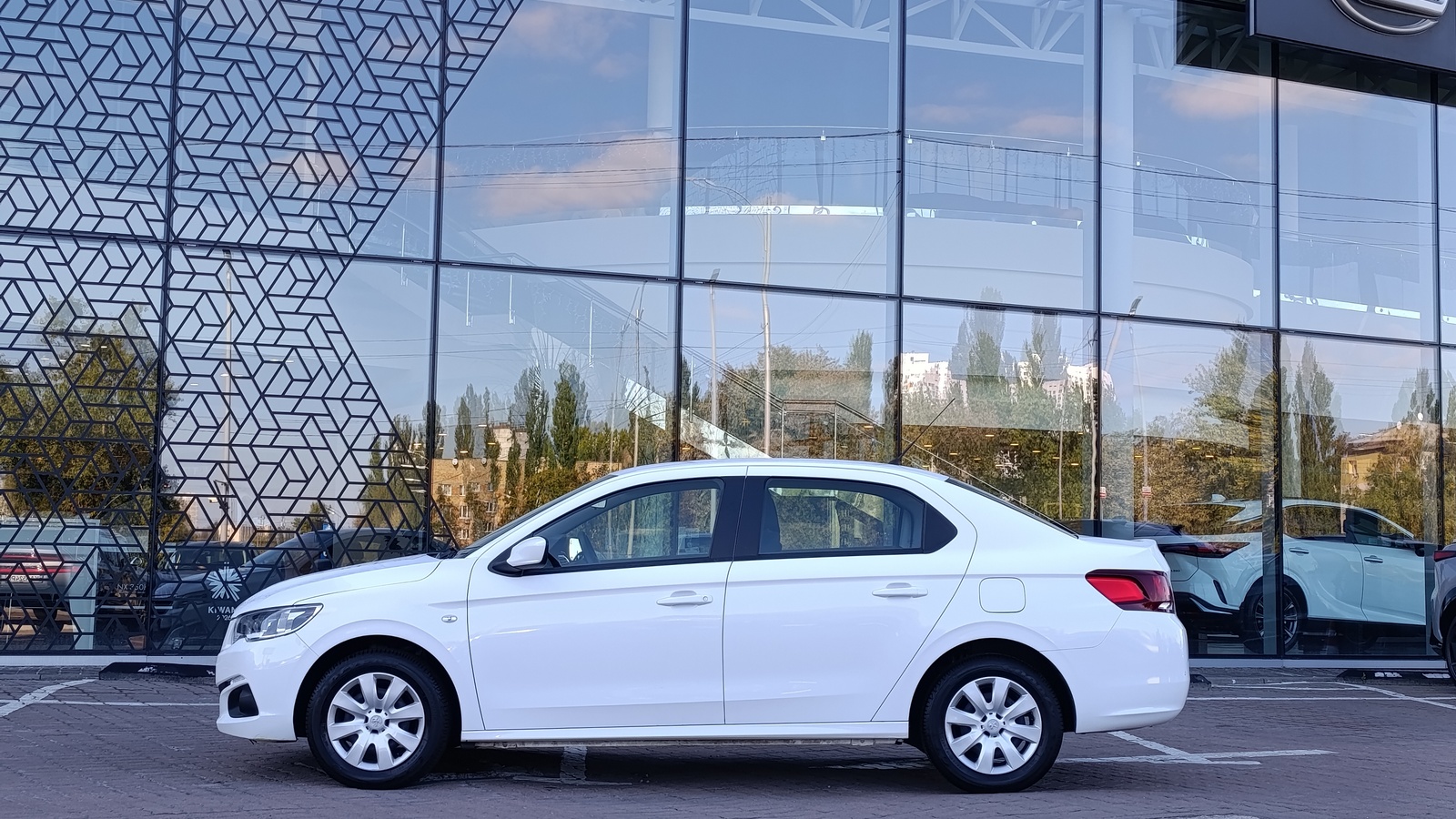 Інші авто PEUGEOT 301 2021 року, Седан, Лексус Київ Захід, м.Київ | Фото № 3 Інші авто PEUGEOT 301 2021 року з пробігом 64000 км, Седан, Лексус Київ Захід, м.Київ - 415000 ГРН | Фото № 3