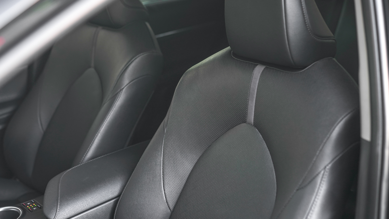 Toyota CAMRY 2023 року з пробігом 74780 км, Седан, Тойота Центр Львів "Діамант", м.Львів - 1713800 ГРН | Фото № 15