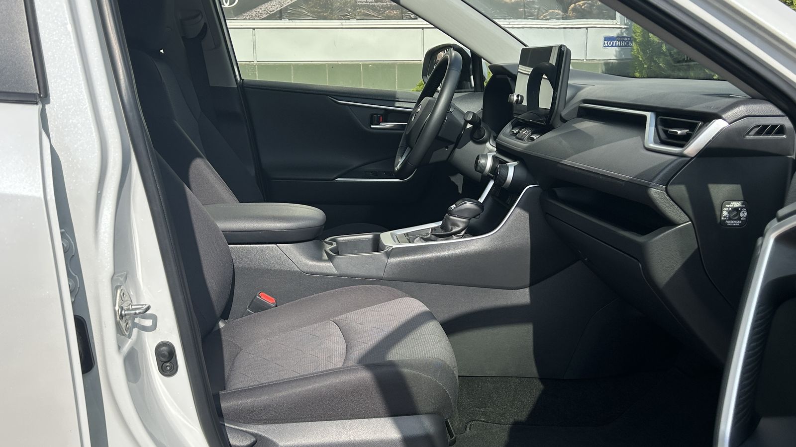 Toyota RAV4 2022 року, Універсал, Тойота Центр Чернівці "Олімп-Моторс", м.Чернівці | Фото № 6 Toyota RAV4 2022 року з пробігом 96676 км, Універсал, Тойота Центр Чернівці "Олімп-Моторс", м.Чернівці - 1260000 ГРН | Фото № 6