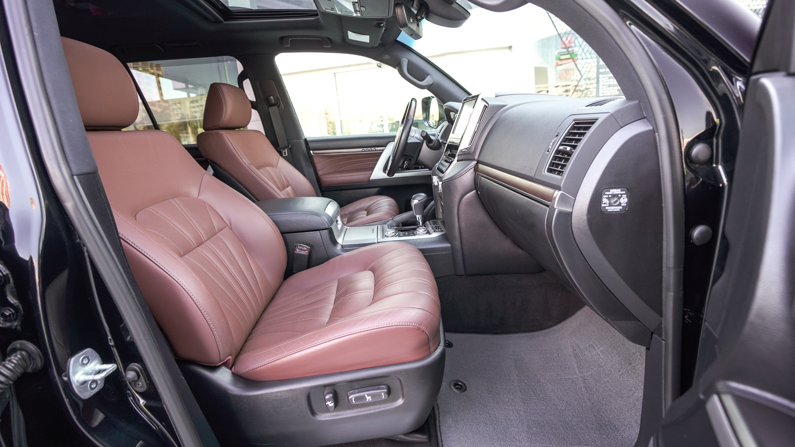 Toyota LAND CRUISER 2020 року, Універсал, Лексус Львів, м.Львів | Фото № 6 Toyota LAND CRUISER 2020 року з пробігом 80212 км, Універсал, Лексус Львів, м.Львів - 2931500 ГРН | Фото № 6