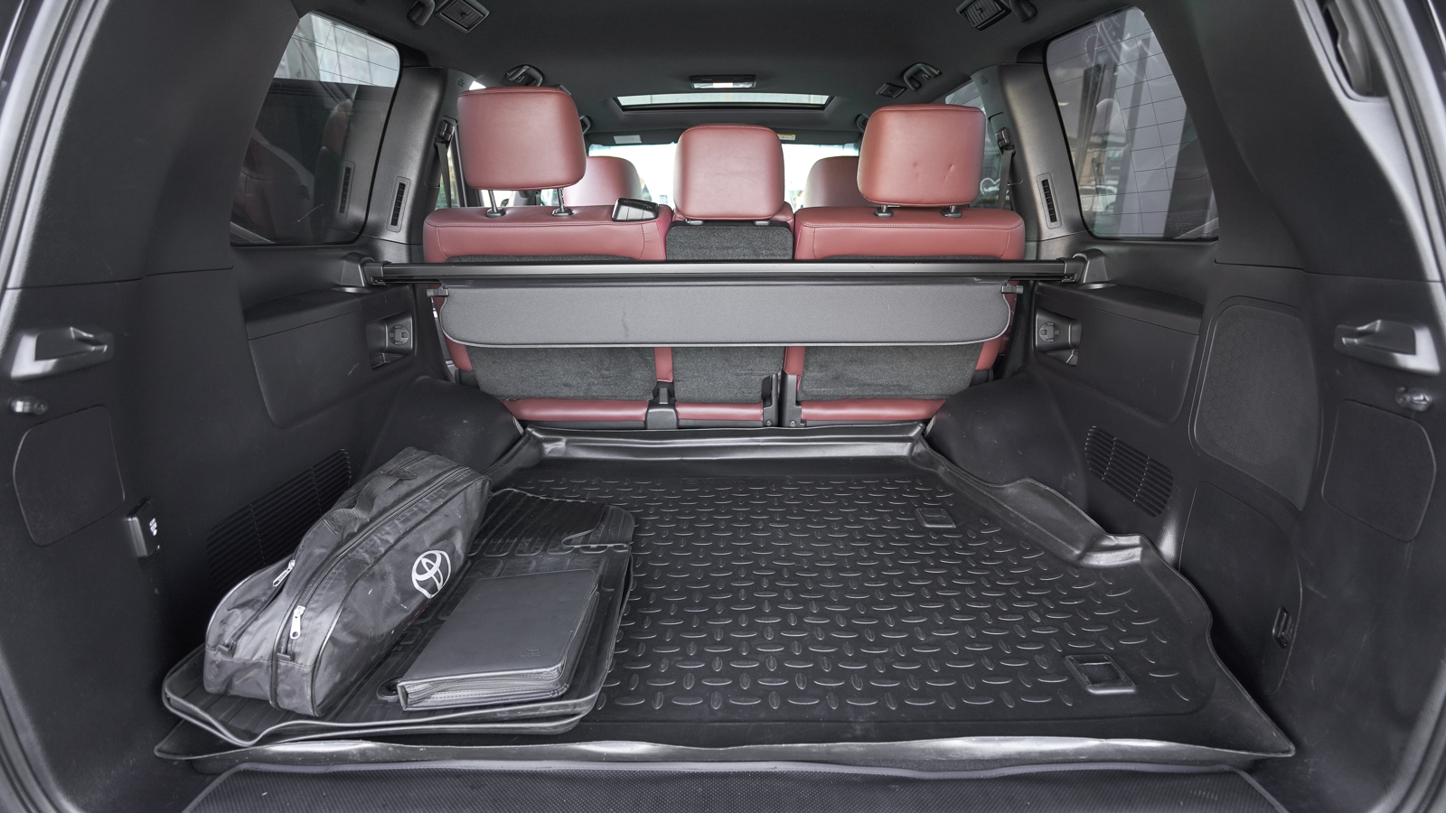 Toyota LAND CRUISER 2020 року, Універсал, Лексус Львів, м.Львів | Фото № 10 Toyota LAND CRUISER 2020 року з пробігом 80212 км, Універсал, Лексус Львів, м.Львів - 2931500 ГРН | Фото № 10