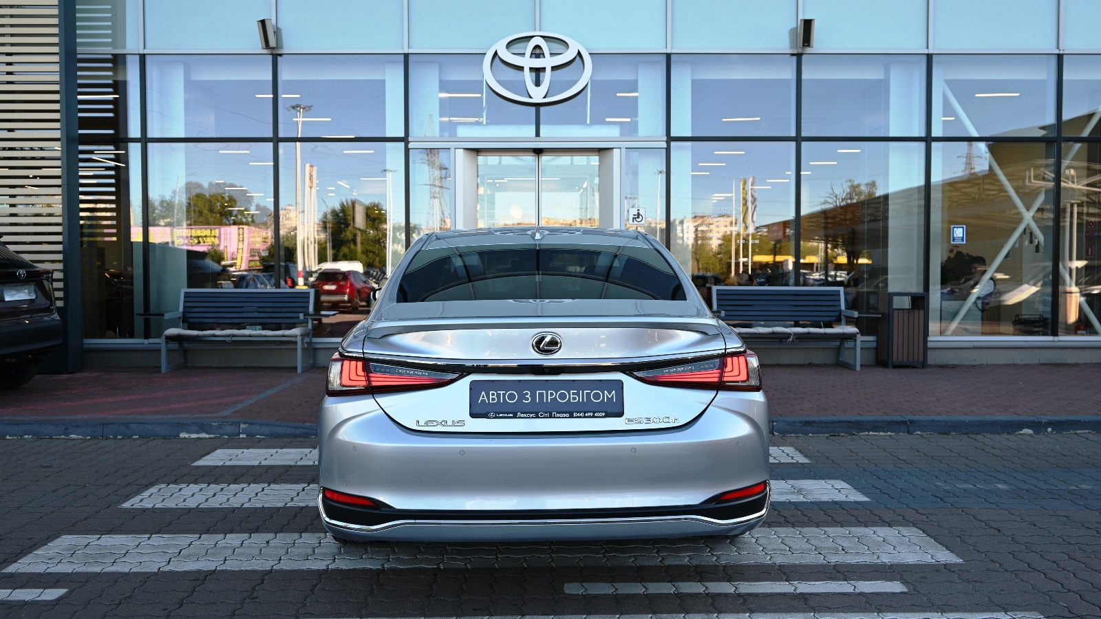 Lexus ES 2023 року з пробігом 17994 км, Седан, Тойота Центр Київ "Сіті Плаза", м.Київ - 2307200 ГРН | Фото № 4