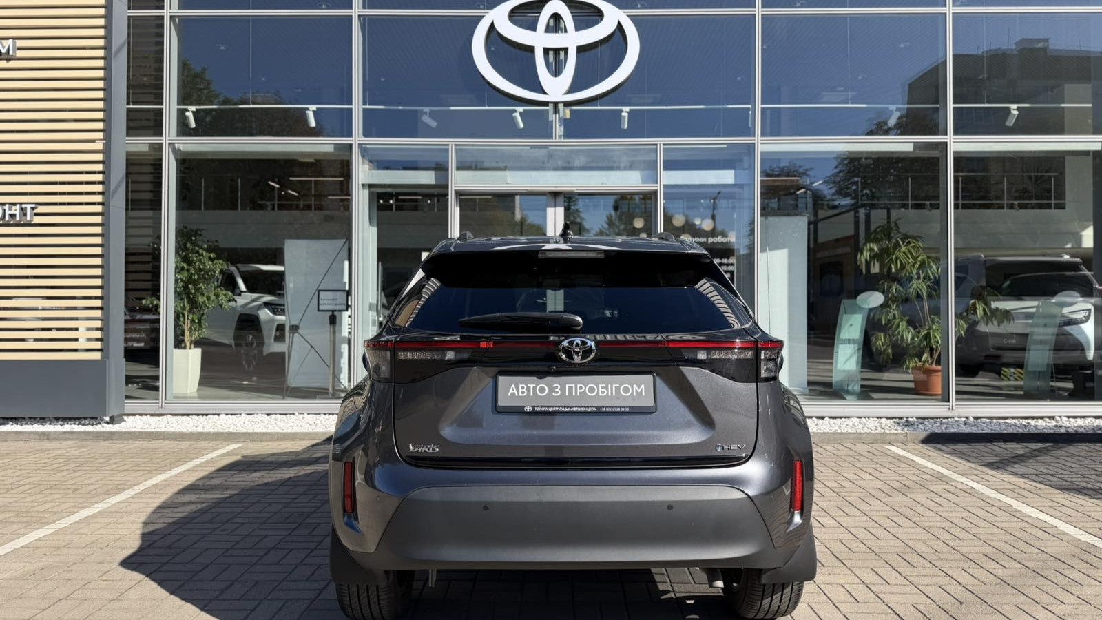 Toyota YARIS CROSS 2025 року, Хетчбек, Тойота Центр Луцьк "Автоконцепт", м.Луцьк | Фото № 4 Toyota YARIS CROSS 2025 року з пробігом 12000 км, Хетчбек, Тойота Центр Луцьк "Автоконцепт", м.Луцьк - 1270000 ГРН | Фото № 4
