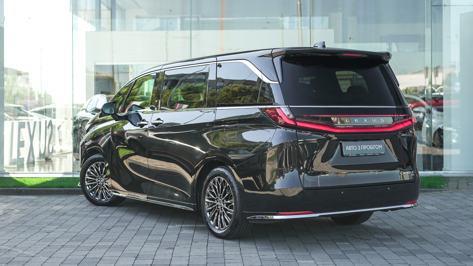 Lexus LM 350h 2025 року з пробігом 6958 км, Універсал, Лексус Львів, м.Львів - 5254150 ГРН | Фото № 2