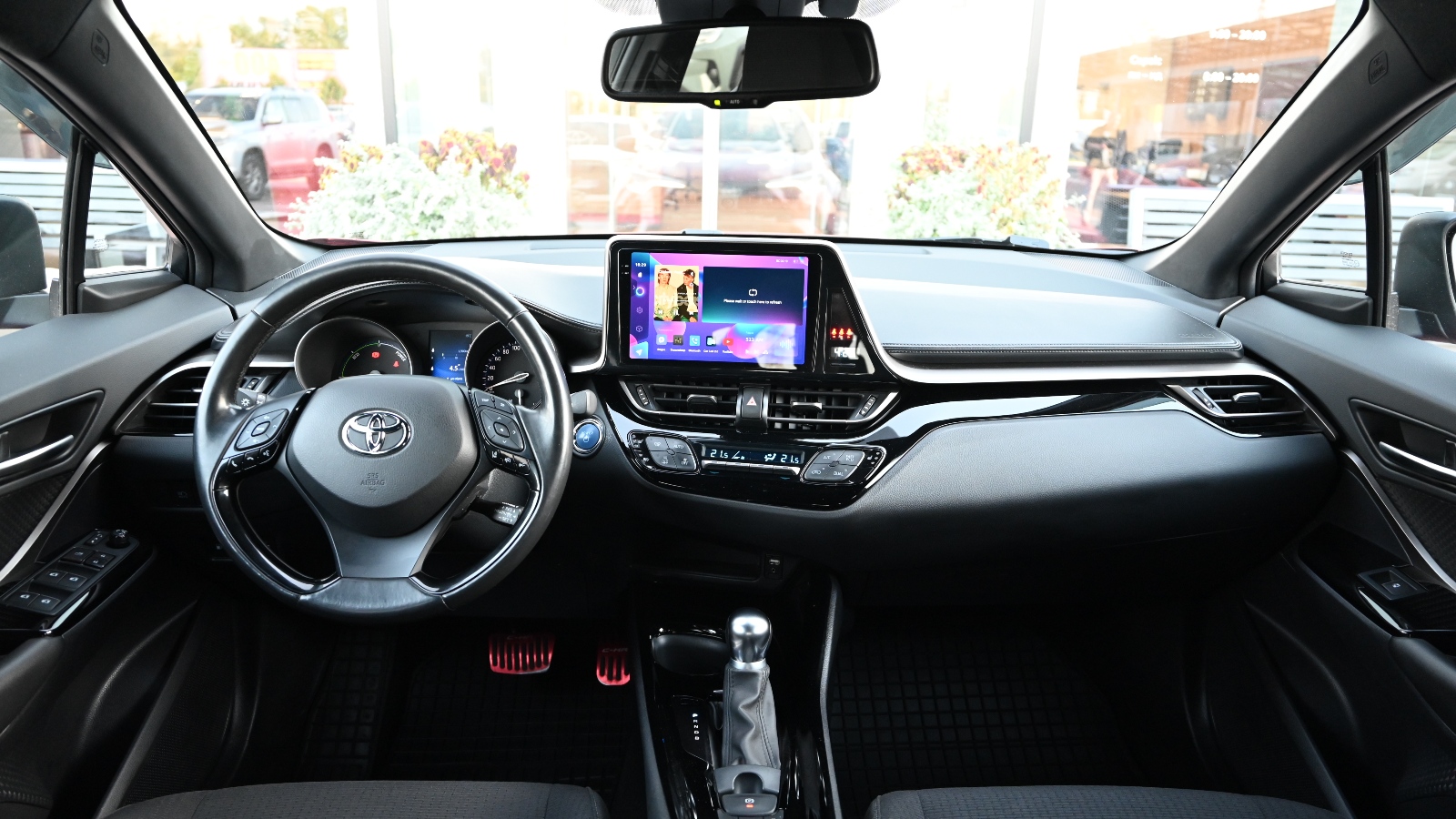 Toyota C-HR 2019 року, Хетчбек, Тойота Центр Київ "Сіті Плаза", м.Київ | Фото № 8 Toyota C-HR 2019 року з пробігом 90424 км, Хетчбек, Тойота Центр Київ "Сіті Плаза", м.Київ - 934230 ГРН | Фото № 8