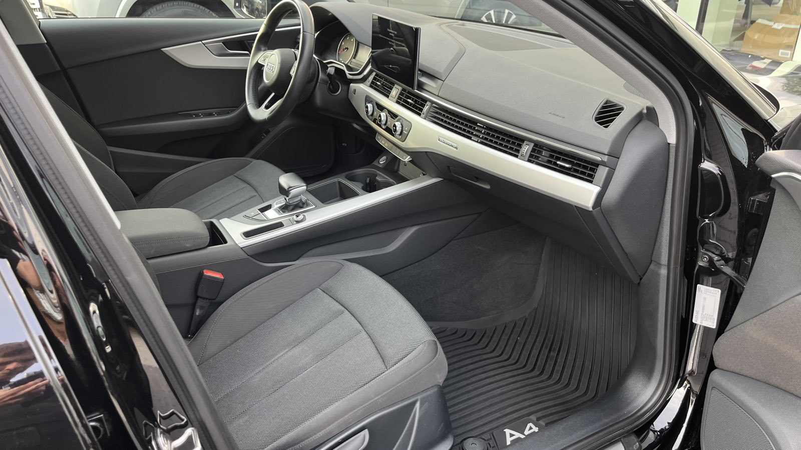 Інші авто AUDI A4 2021 року, Седан, Тойота Центр Хмельницький "Гранд Мотор", м.Хмельницький | Фото № 5 Інші авто AUDI A4 2021 року з пробігом 61050 км, Седан, Тойота Центр Хмельницький "Гранд Мотор", м.Хмельницький - 1110000 ГРН | Фото № 5