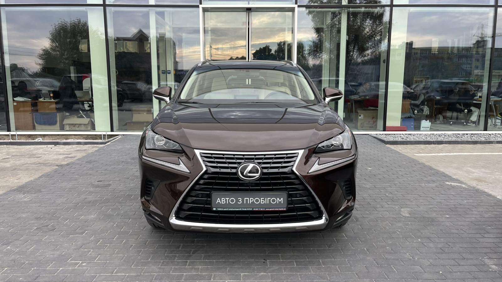 Lexus NX 2017 року з пробігом 85369 км, Хетчбек, Тойота Центр Хмельницький "Гранд Мотор", м.Хмельницький - 1118010 ГРН | Фото № 5