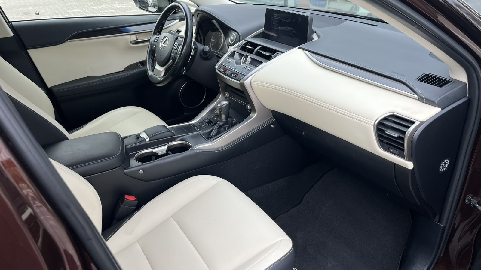 Lexus NX 2017 року з пробігом 85369 км, Хетчбек, Тойота Центр Хмельницький "Гранд Мотор", м.Хмельницький - 1118010 ГРН | Фото № 6